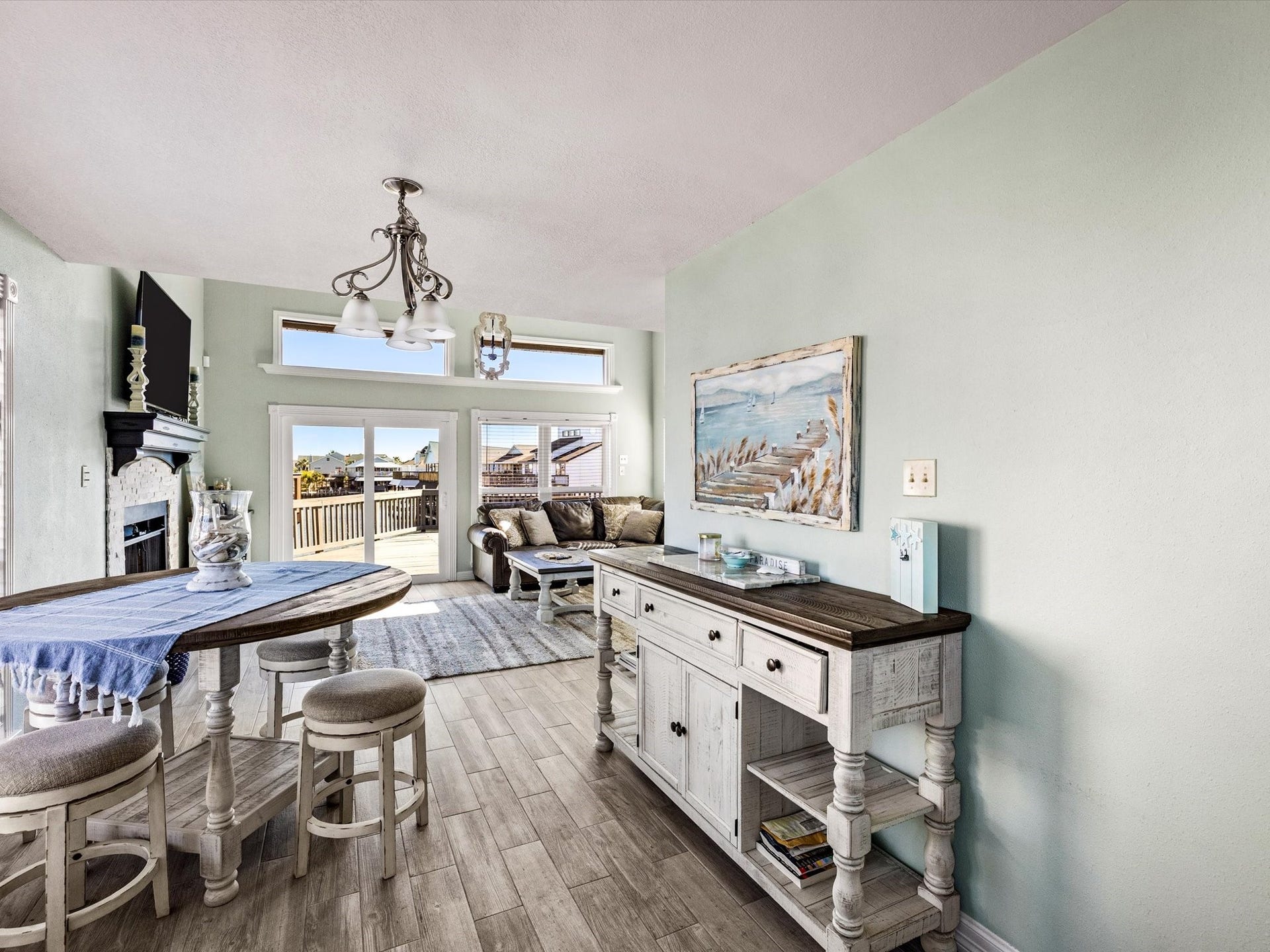 334 Paradise Drive, Tiki Island, TX 77554 334 Paradise Drive, Tiki Island, TX 77554