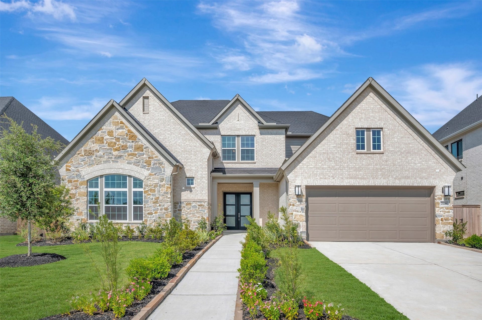 2118 Ashlar Stone Court, Missouri City, TX 77459 Welcome to The Layton by David Weekley Homes. Move-In Rerady Now!
