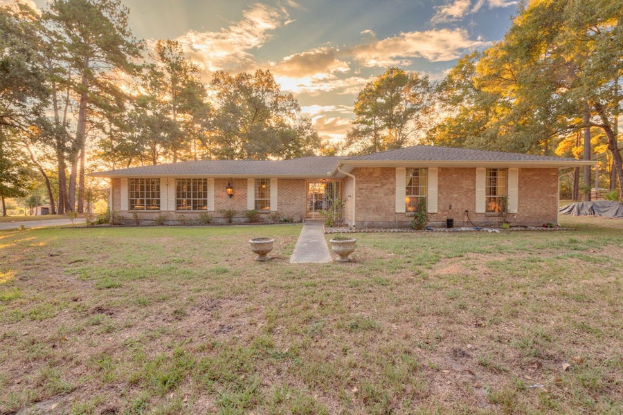 Property photo for 27882 Deer Run Street, Montgomery, TX