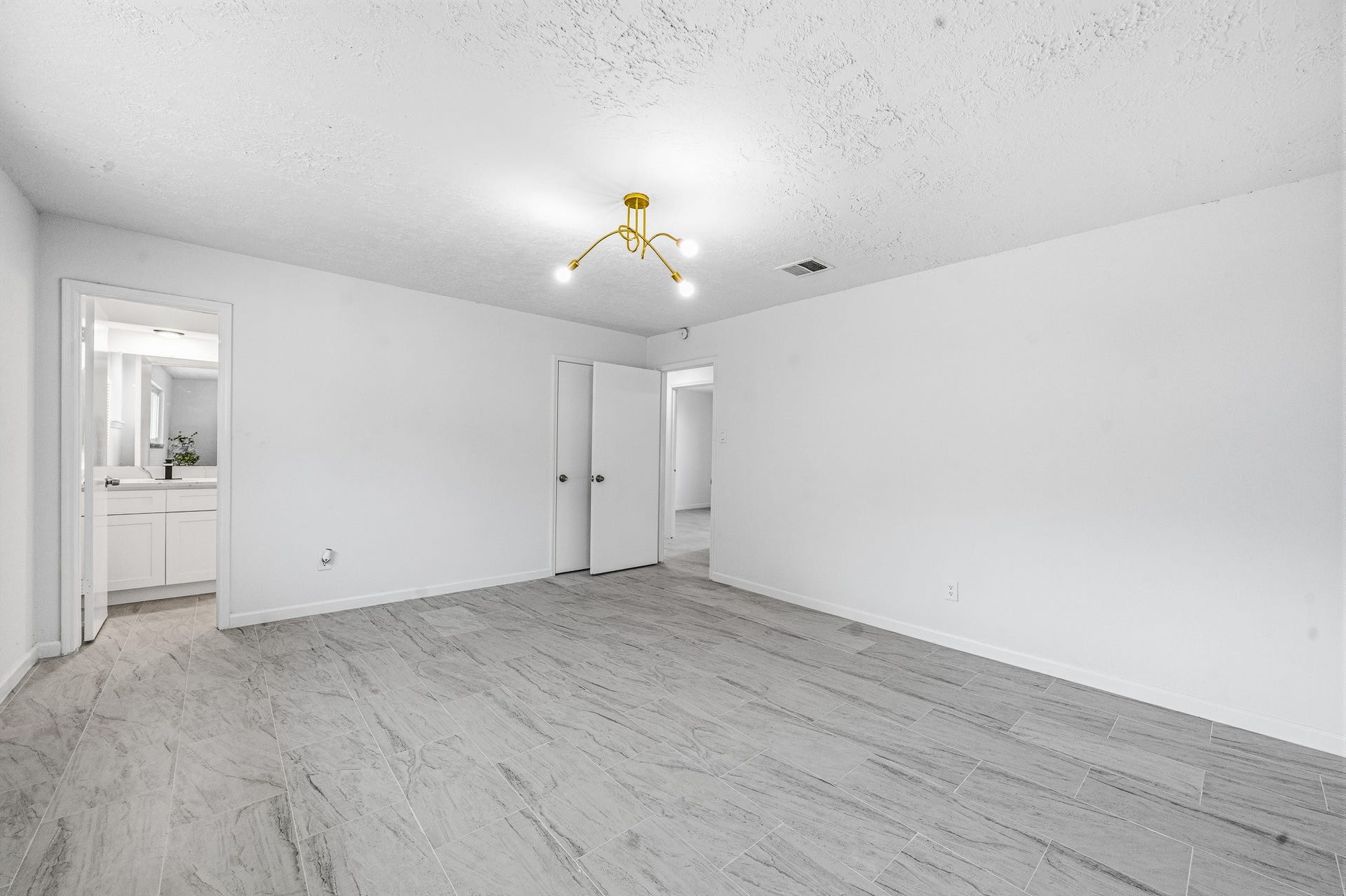 12723 Club Lane, Houston, TX 77099 12723 Club Lane, Houston, TX 77099