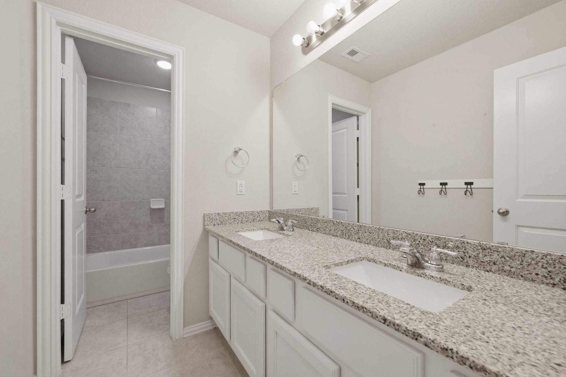 10602 Wagner Street, Rosharon, TX 77583