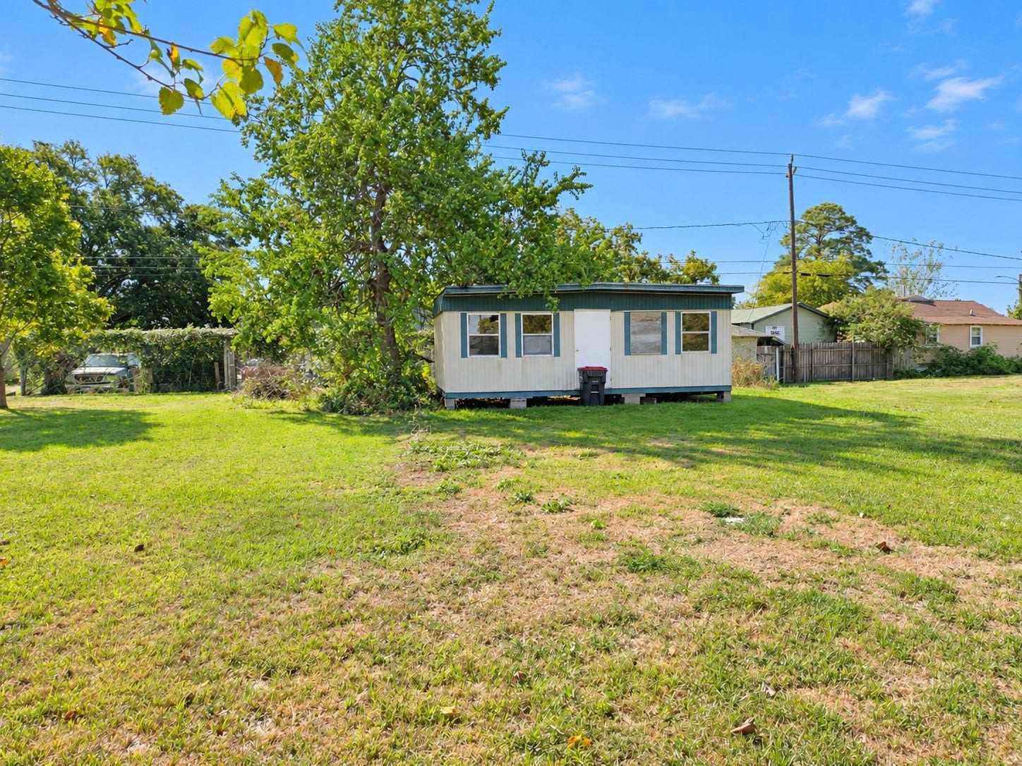311 W Main Street, Baytown, TX 77520 Land view