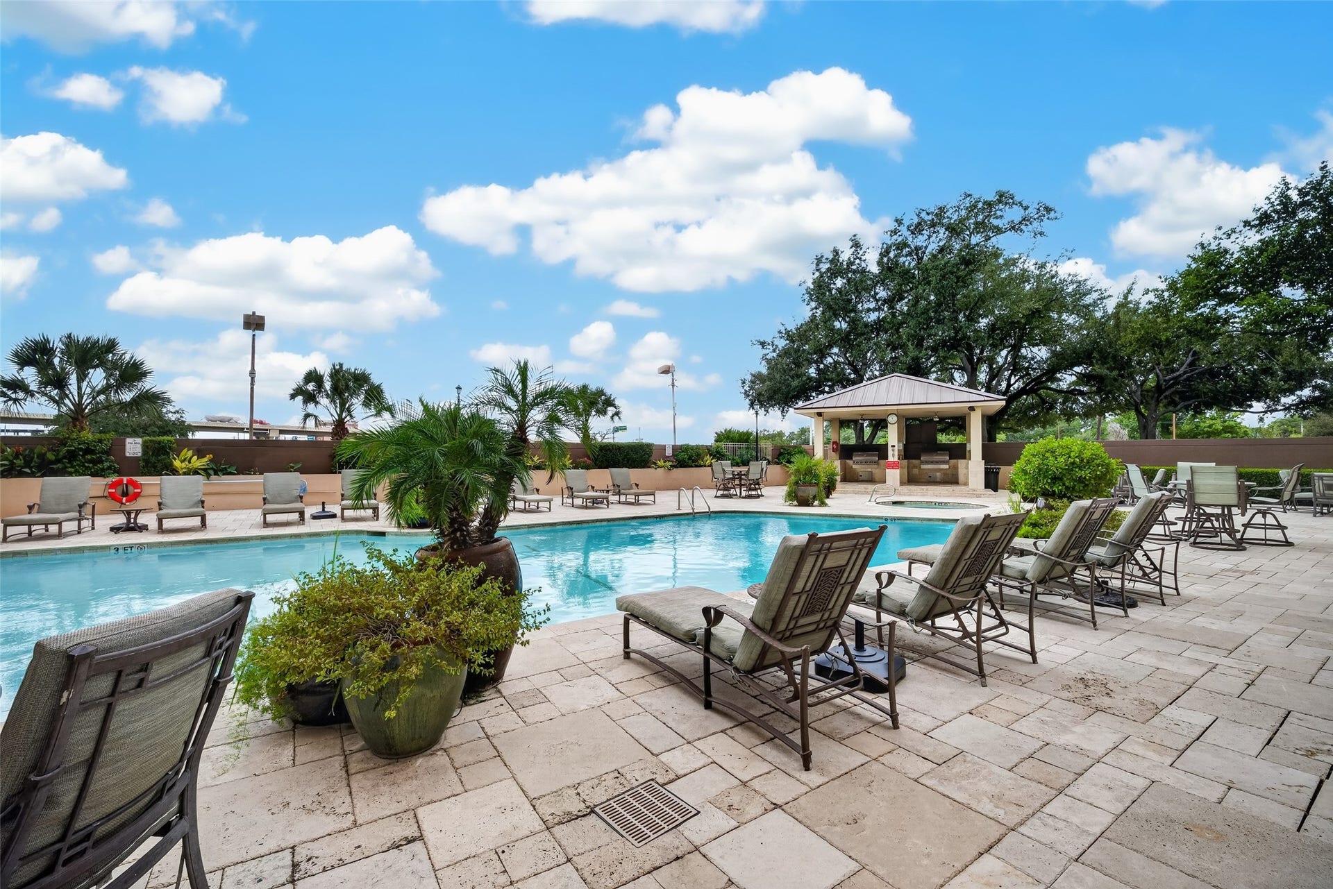 3525 Sage Road, #704, Houston, TX 77056 3525 Sage Road, #704, Houston, TX 77056