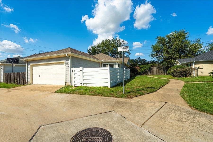 Property photo for 6353 Settlers Square Lane, Katy, TX
