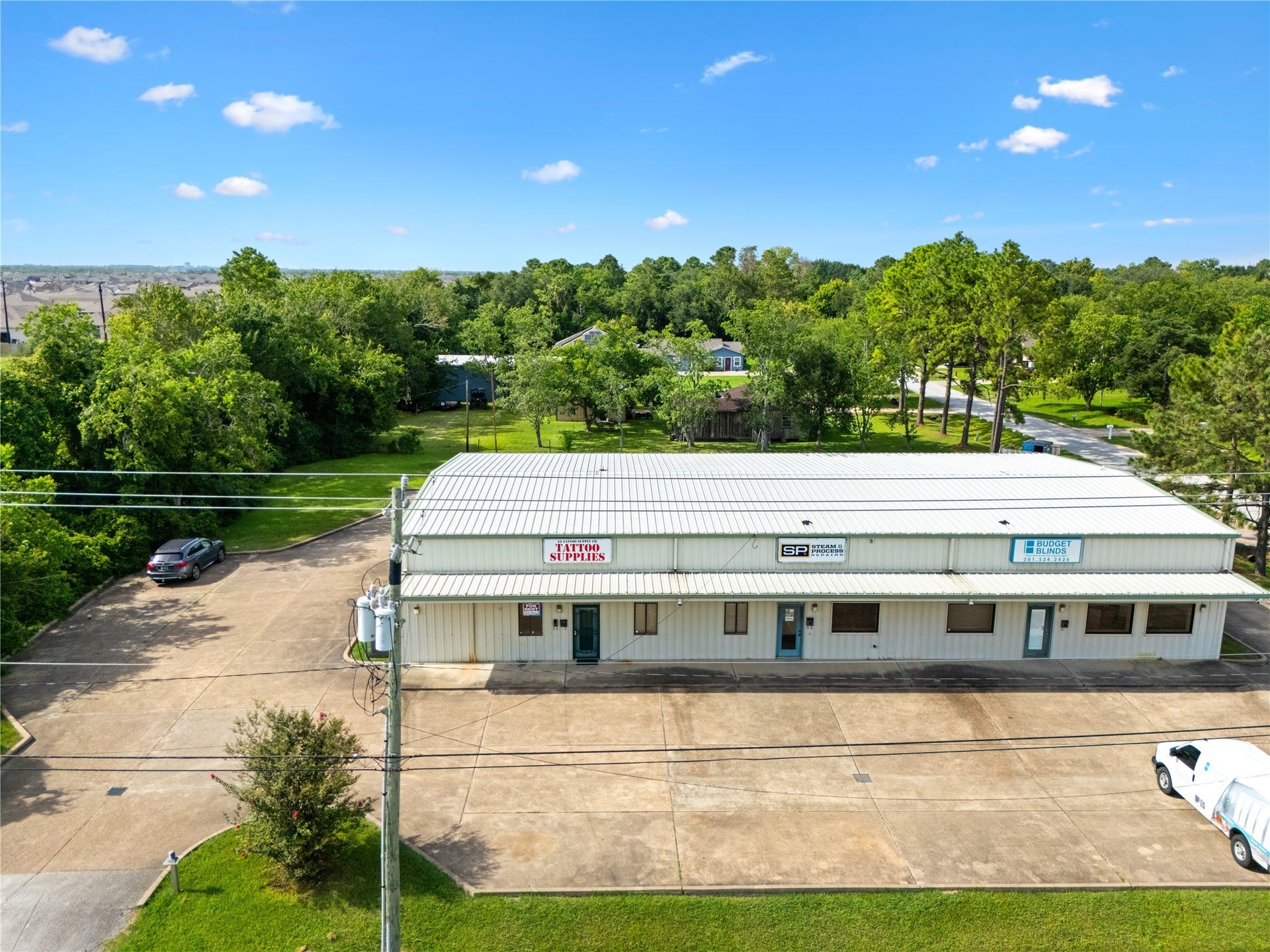 8019 W Fm 517 Road W, Dickinson, TX 77539 8019 W Fm 517 Road W, Dickinson, TX 77539