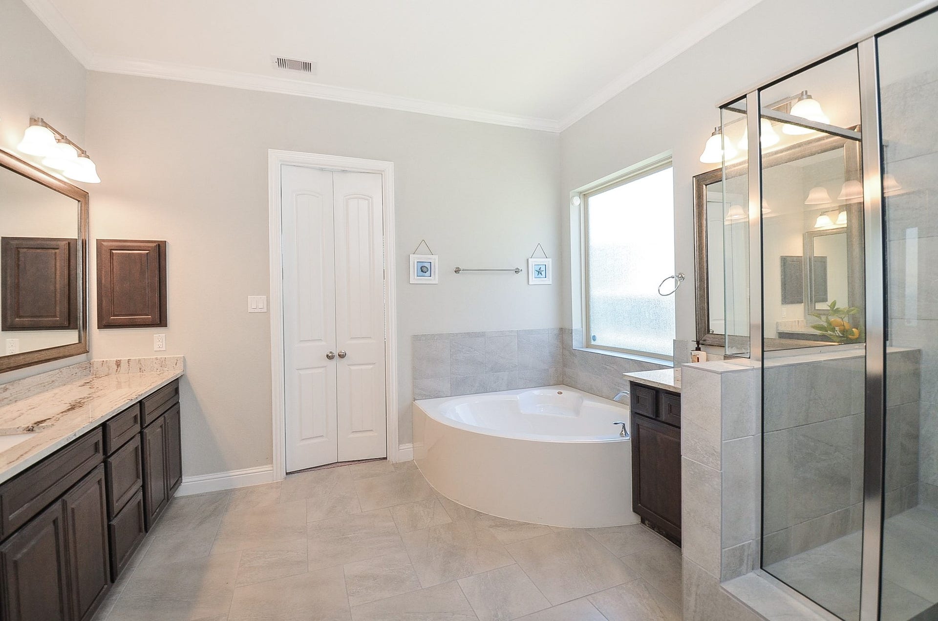 1707 Tonkawa Trail, Katy, TX 77493 1707 Tonkawa Trail, Katy, TX 77493