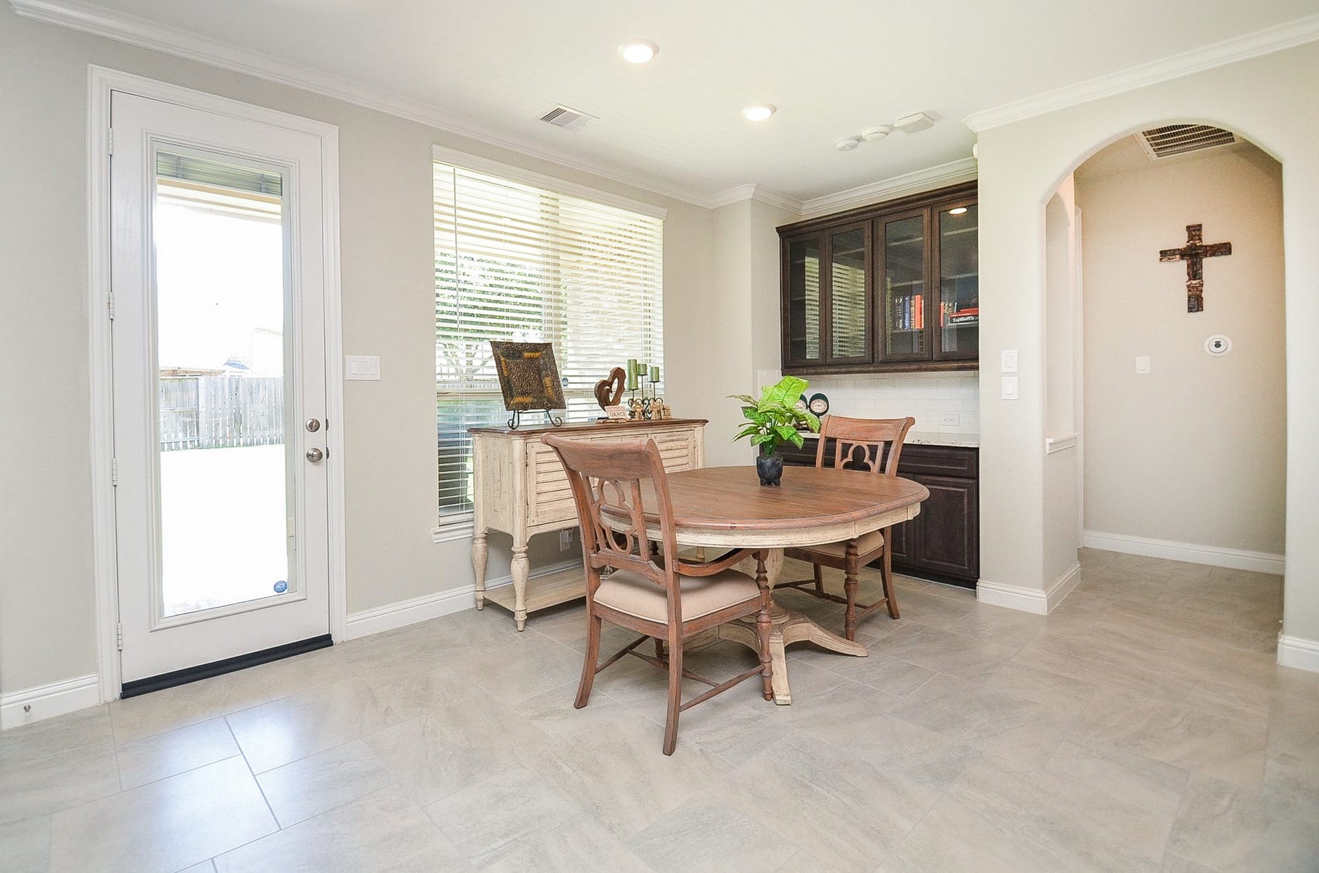 1707 Tonkawa Trail, Katy, TX 77493 1707 Tonkawa Trail, Katy, TX 77493