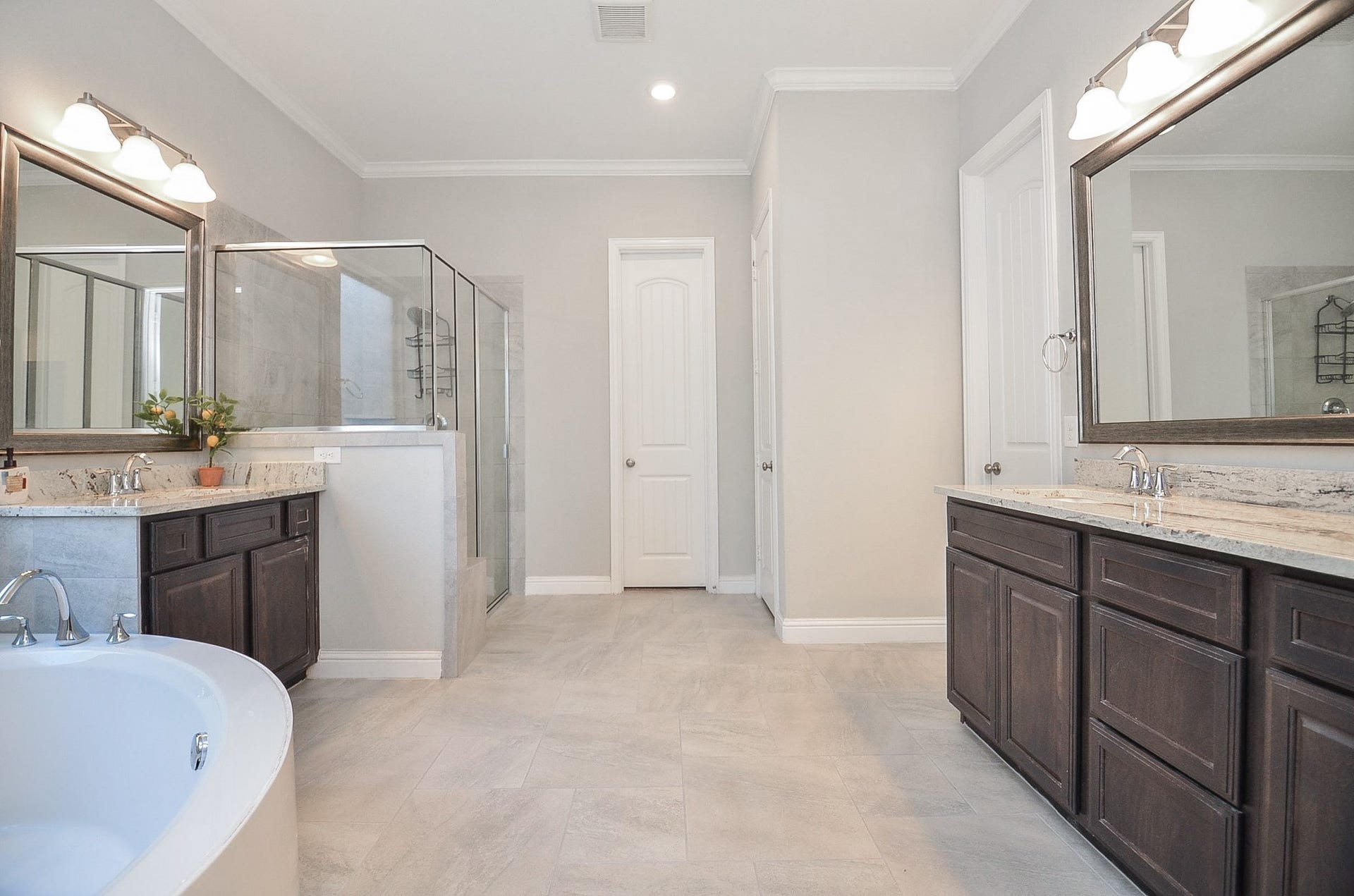 1707 Tonkawa Trail, Katy, TX 77493 1707 Tonkawa Trail, Katy, TX 77493
