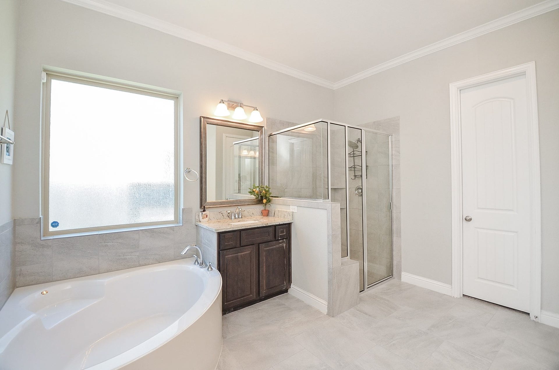1707 Tonkawa Trail, Katy, TX 77493 1707 Tonkawa Trail, Katy, TX 77493