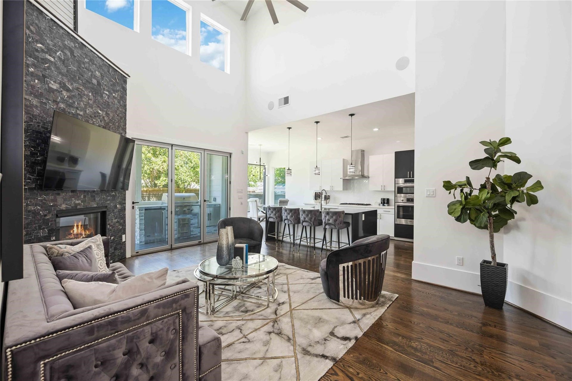 2310 Althea Drive, Houston, TX 77018 2310 Althea Drive, Houston, TX 77018