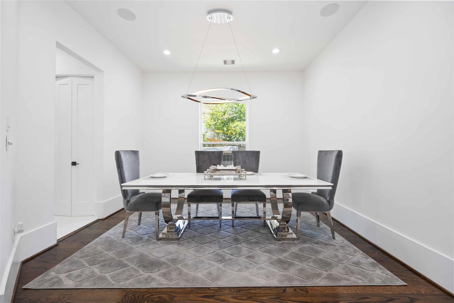 2310 Althea Drive, Houston, TX 77018 2310 Althea Drive, Houston, TX 77018