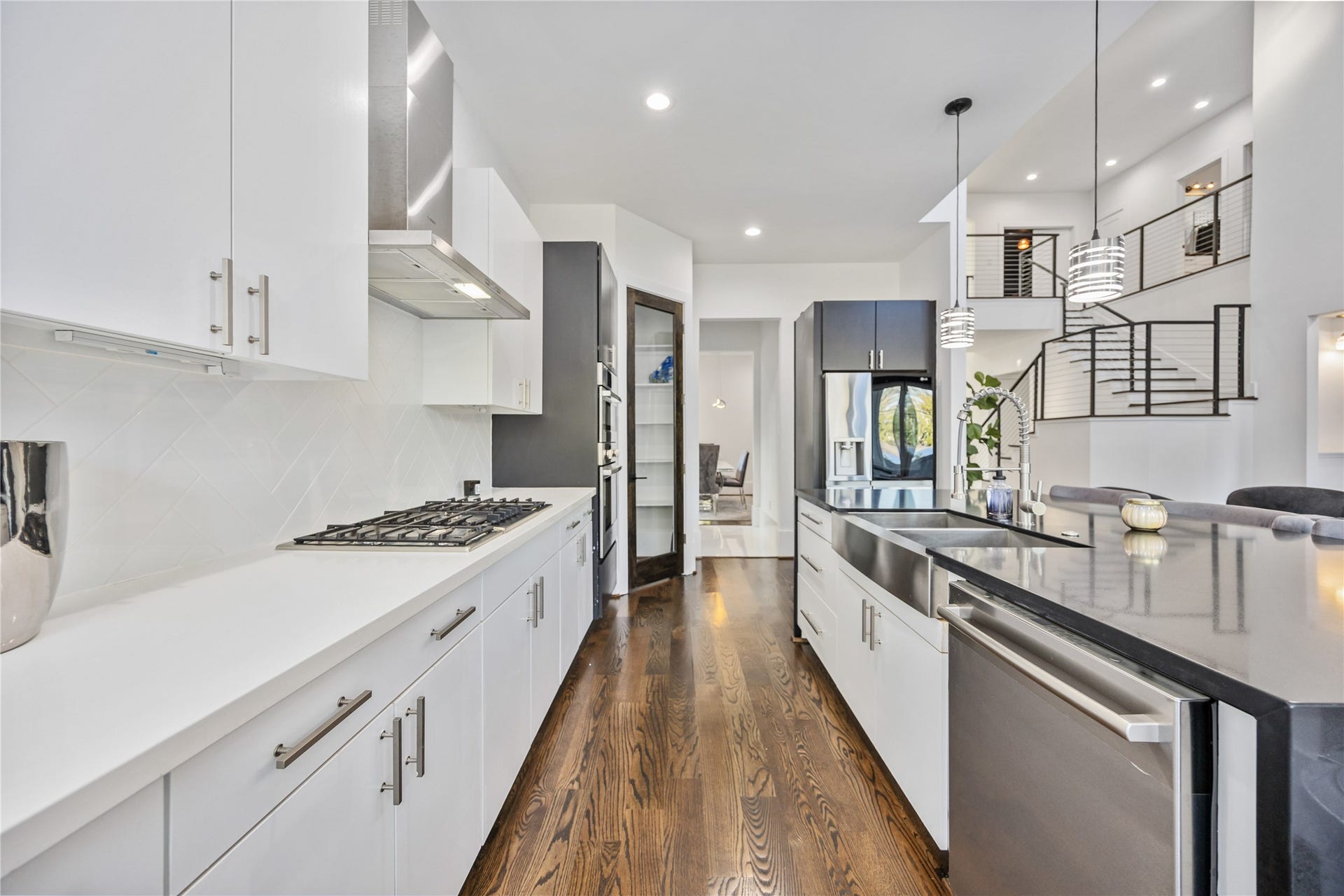 2310 Althea Drive, Houston, TX 77018 2310 Althea Drive, Houston, TX 77018