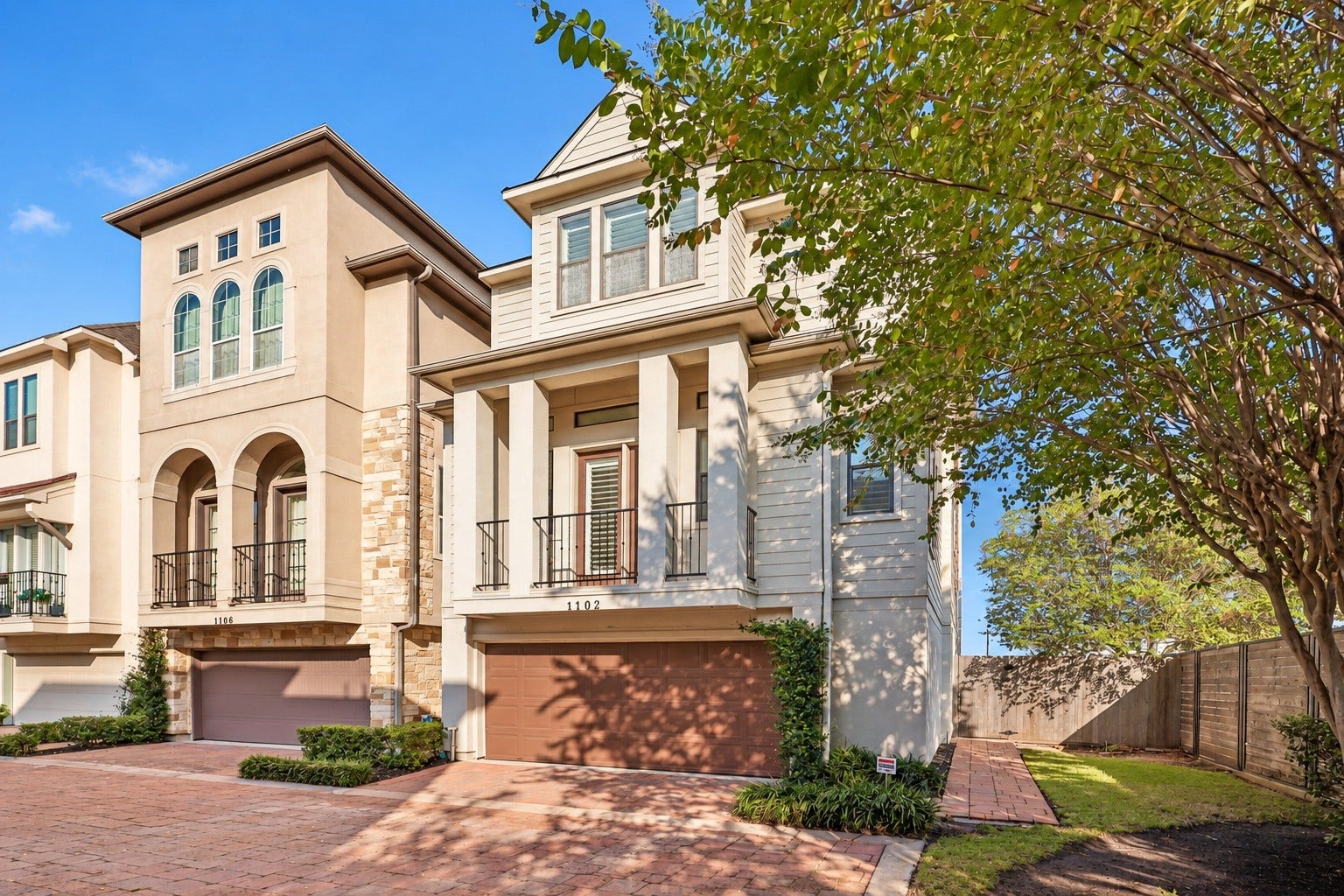 1102 Sherwood Run, Houston, TX 77043