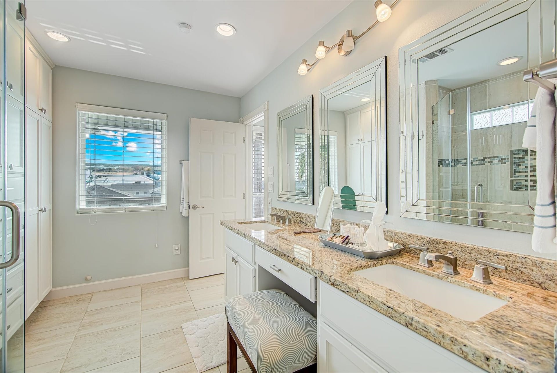 1095 Redfish Street, Bayou Vista, TX 77563 1095 Redfish Street, Bayou Vista, TX 77563
