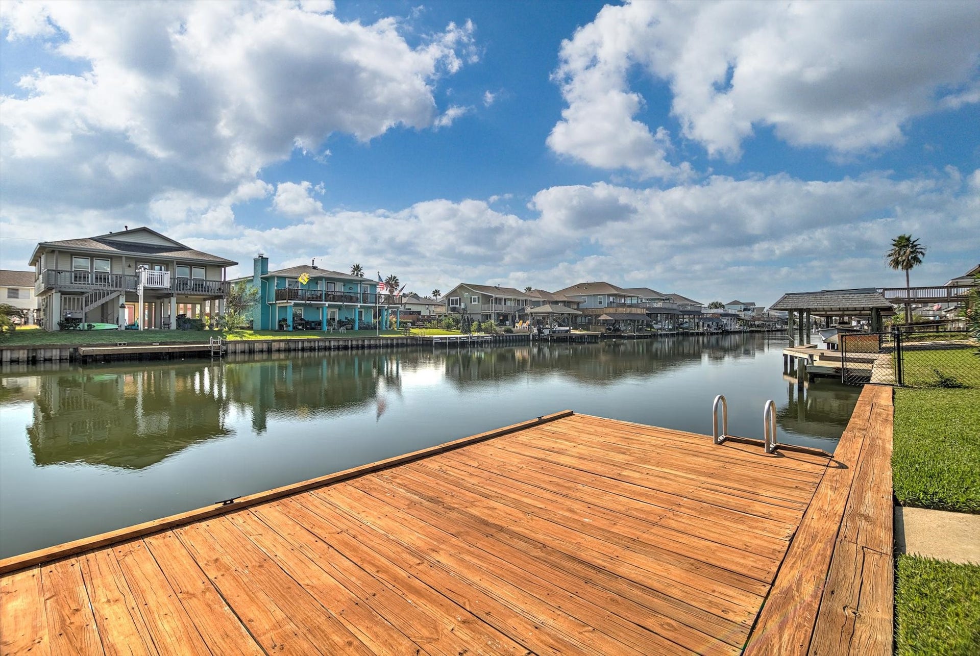 1095 Redfish Street, Bayou Vista, TX 77563 1095 Redfish Street, Bayou Vista, TX 77563