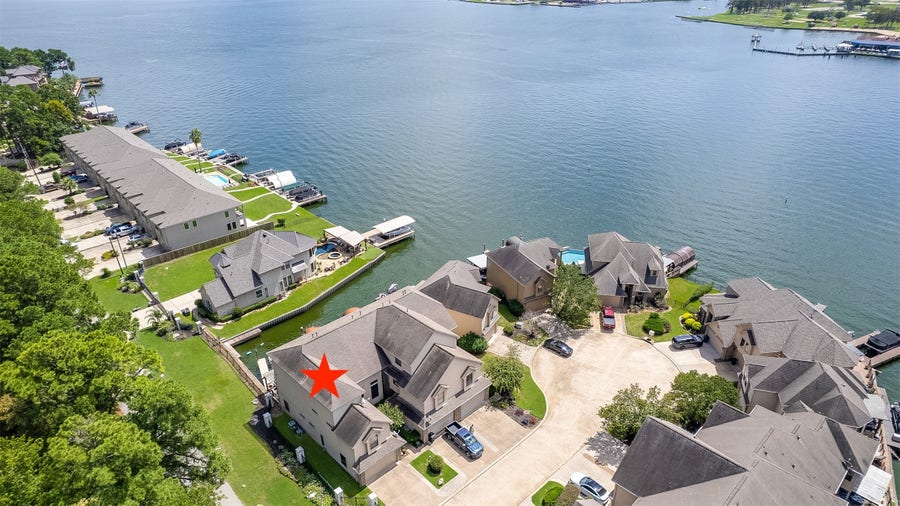 Property photo for 358 Old Aqua Landing E, Conroe, TX