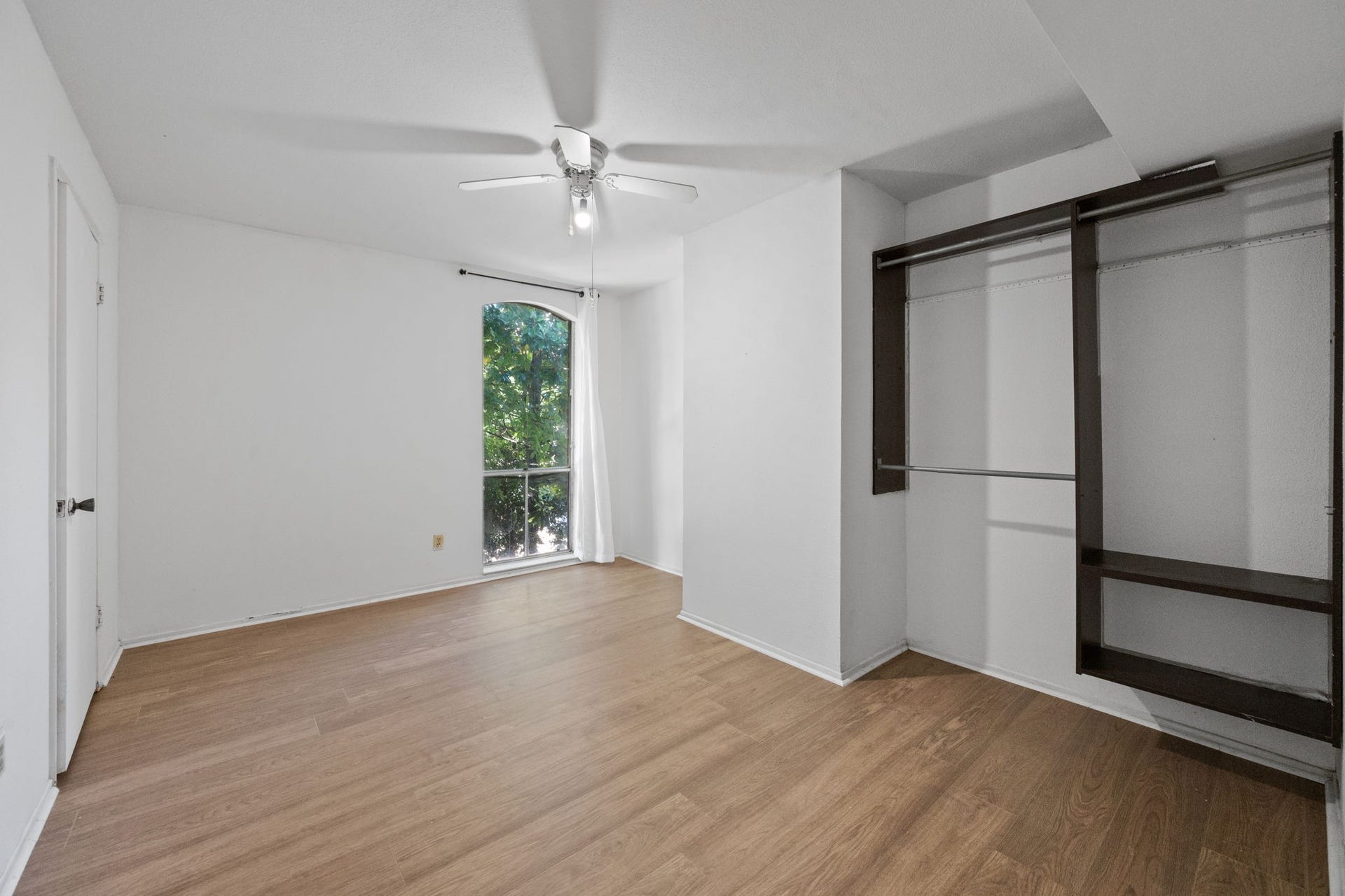 4649 Wild Indigo Street, #337, Houston, TX 77027 4649 Wild Indigo Street, #337, Houston, TX 77027