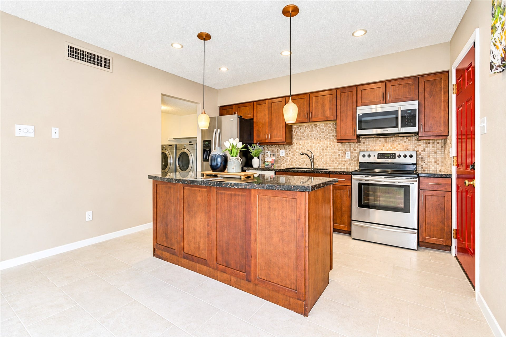 9265 Westwood Village Drive, #49, Houston, TX 77036 Gorgeous lighting fixtures