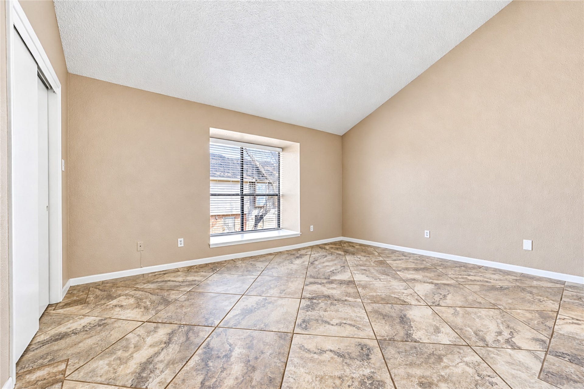 9265 Westwood Village Drive, #49, Houston, TX 77036 First bedroom upstairs