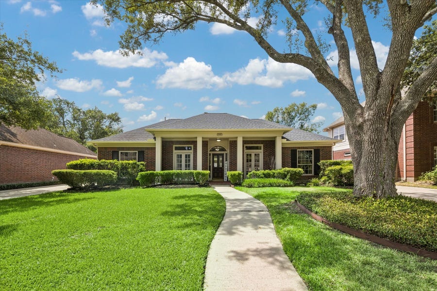 Property photo for 15835 Echo Lodge Drive, Houston, TX
