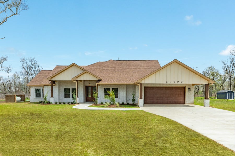 Property photo for 33627 Blue Marlin, Richwood, TX