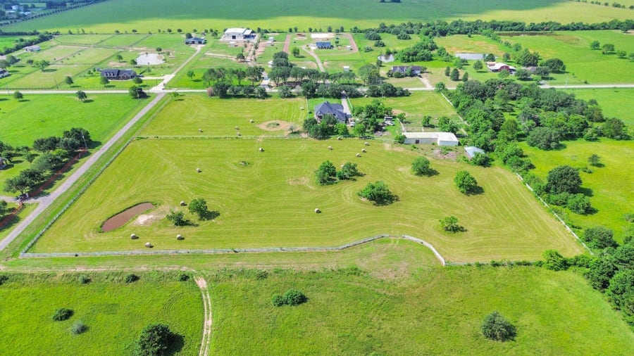 Property photo for 15421 Totis Road, Hockley, TX