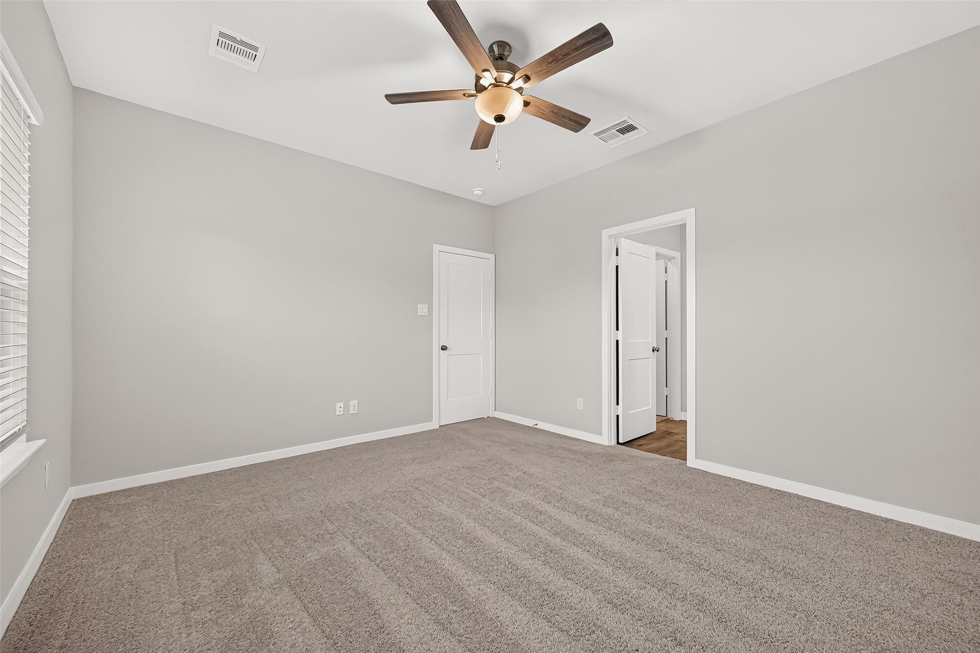 4042 Bay Court, Brookshire, TX 77423