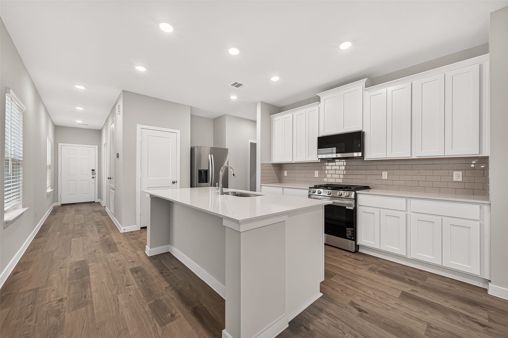 4042 Bay Court, Brookshire, TX 77423