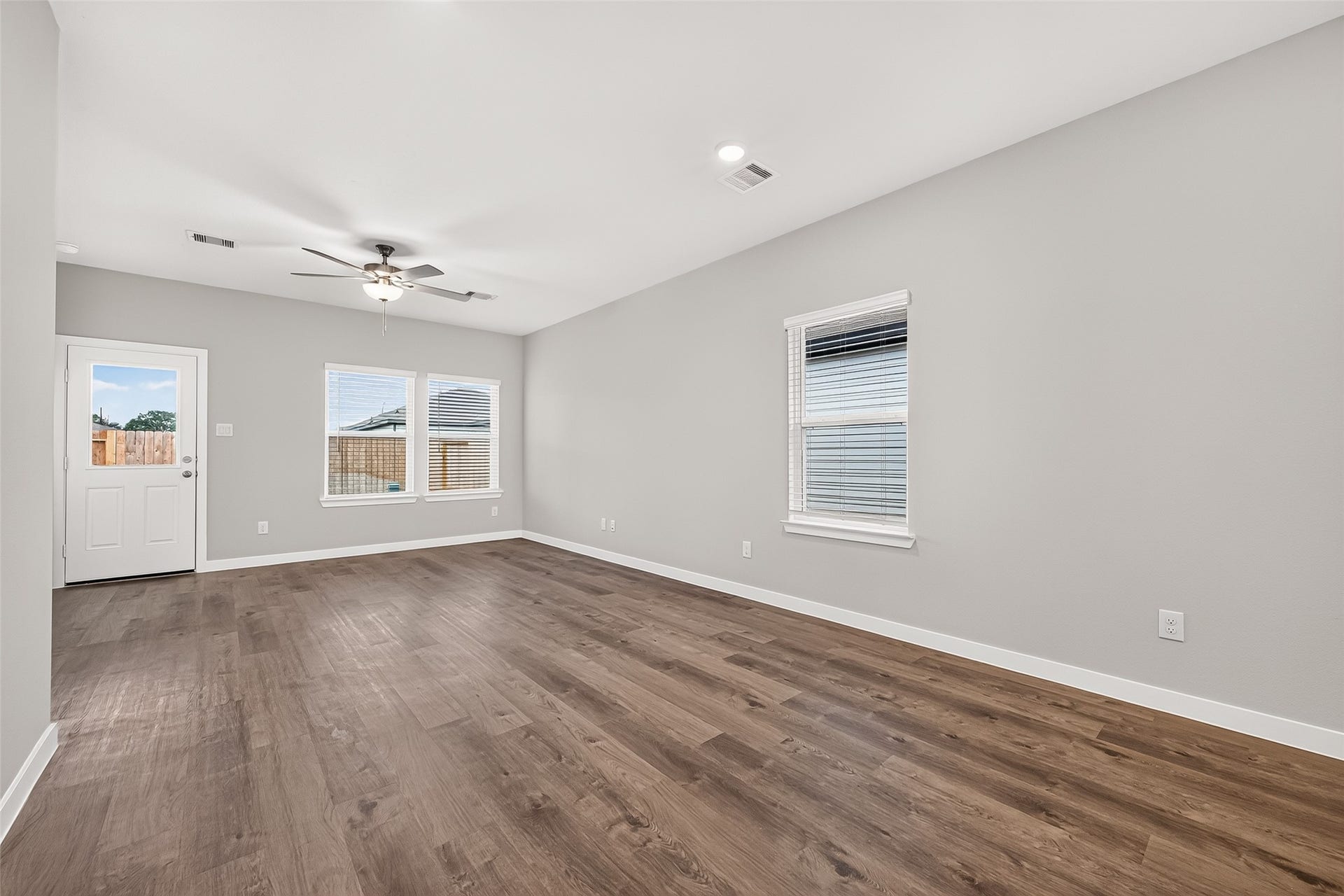 4042 Bay Court, Brookshire, TX 77423
