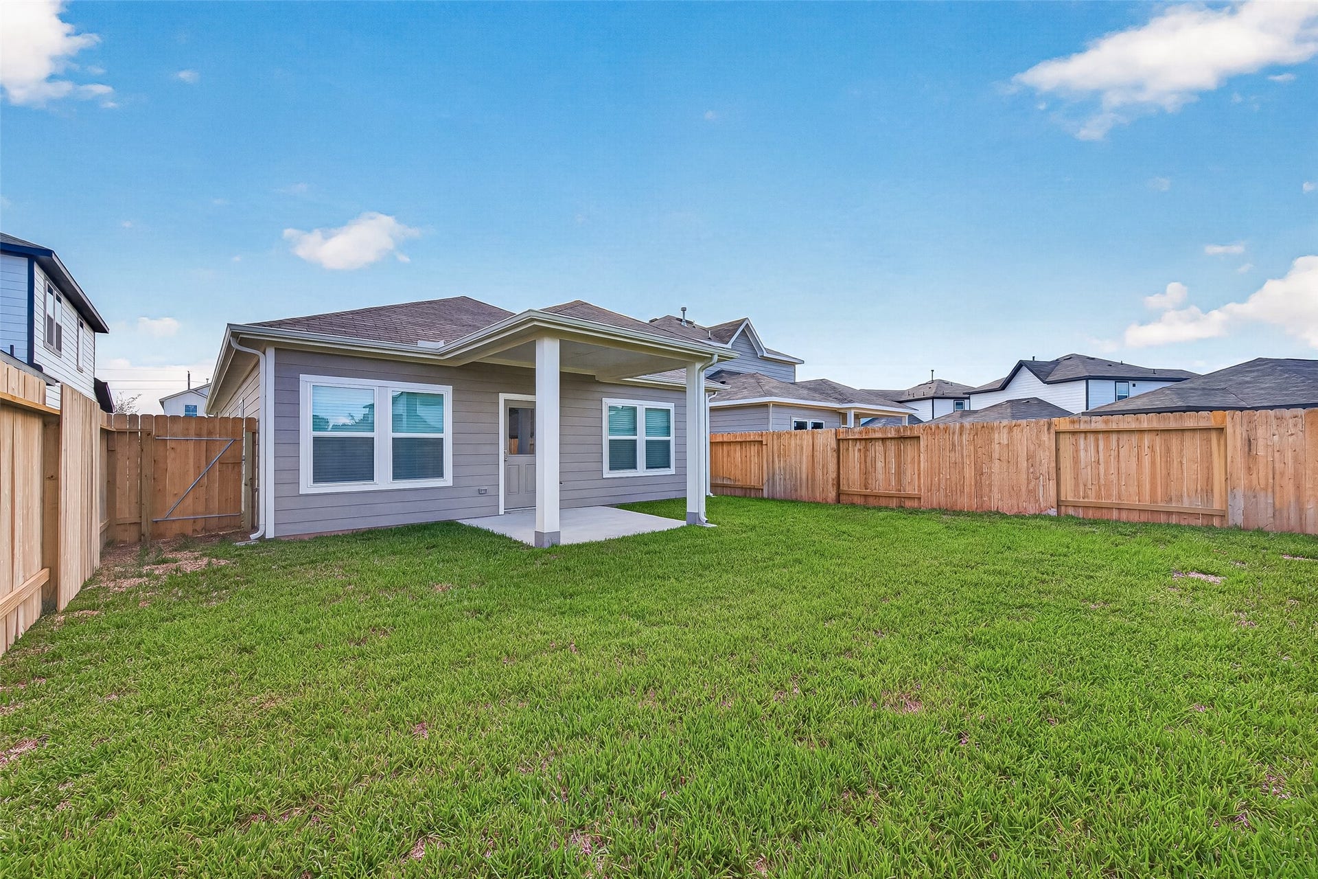 4042 Bay Court, Brookshire, TX 77423
