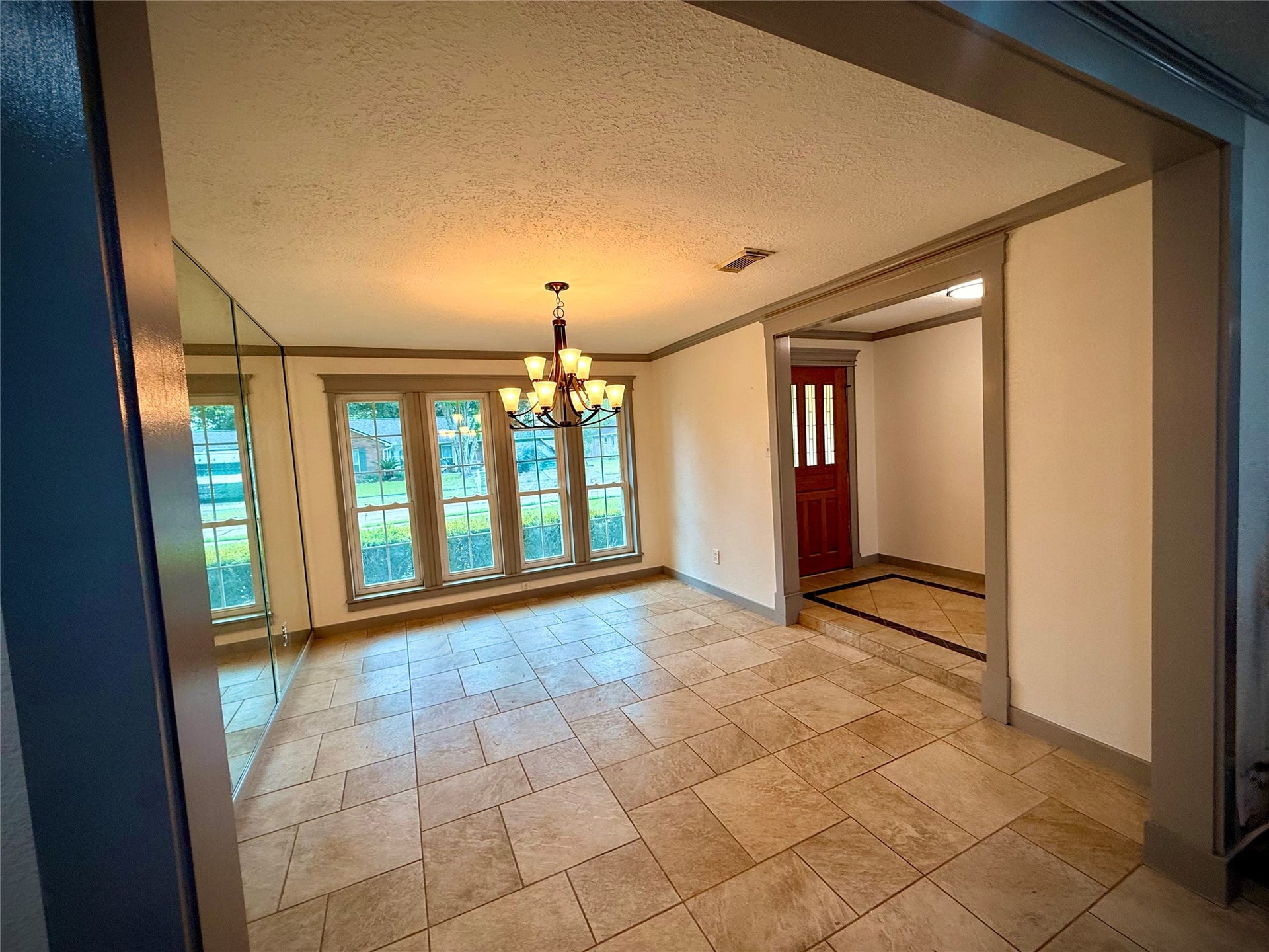 1309 Piney Woods Drive, Friendswood, TX 77546 Dining Room