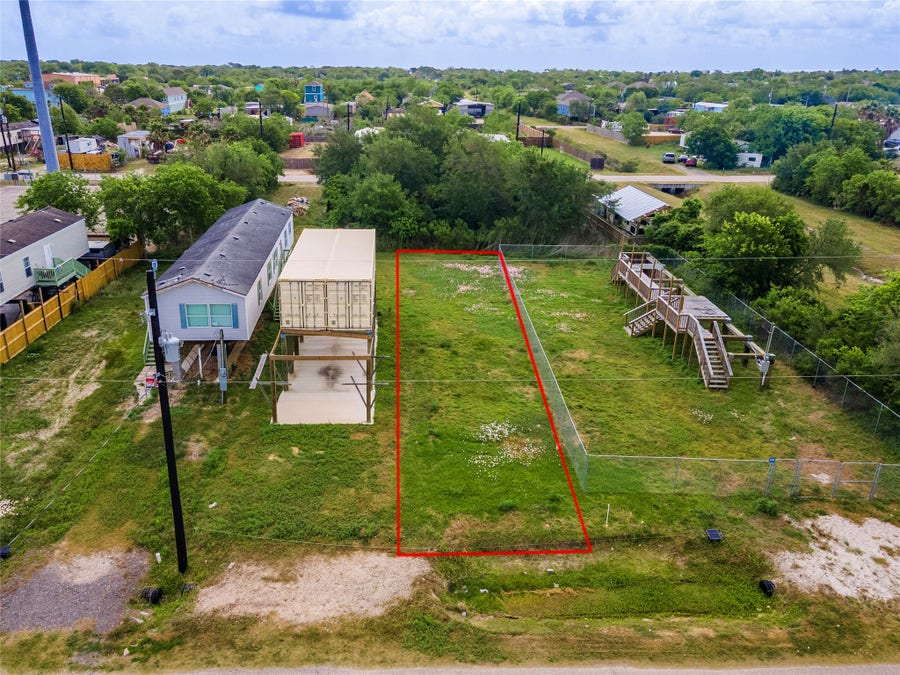 Property photo for 439 16th Street, San Leon, TX