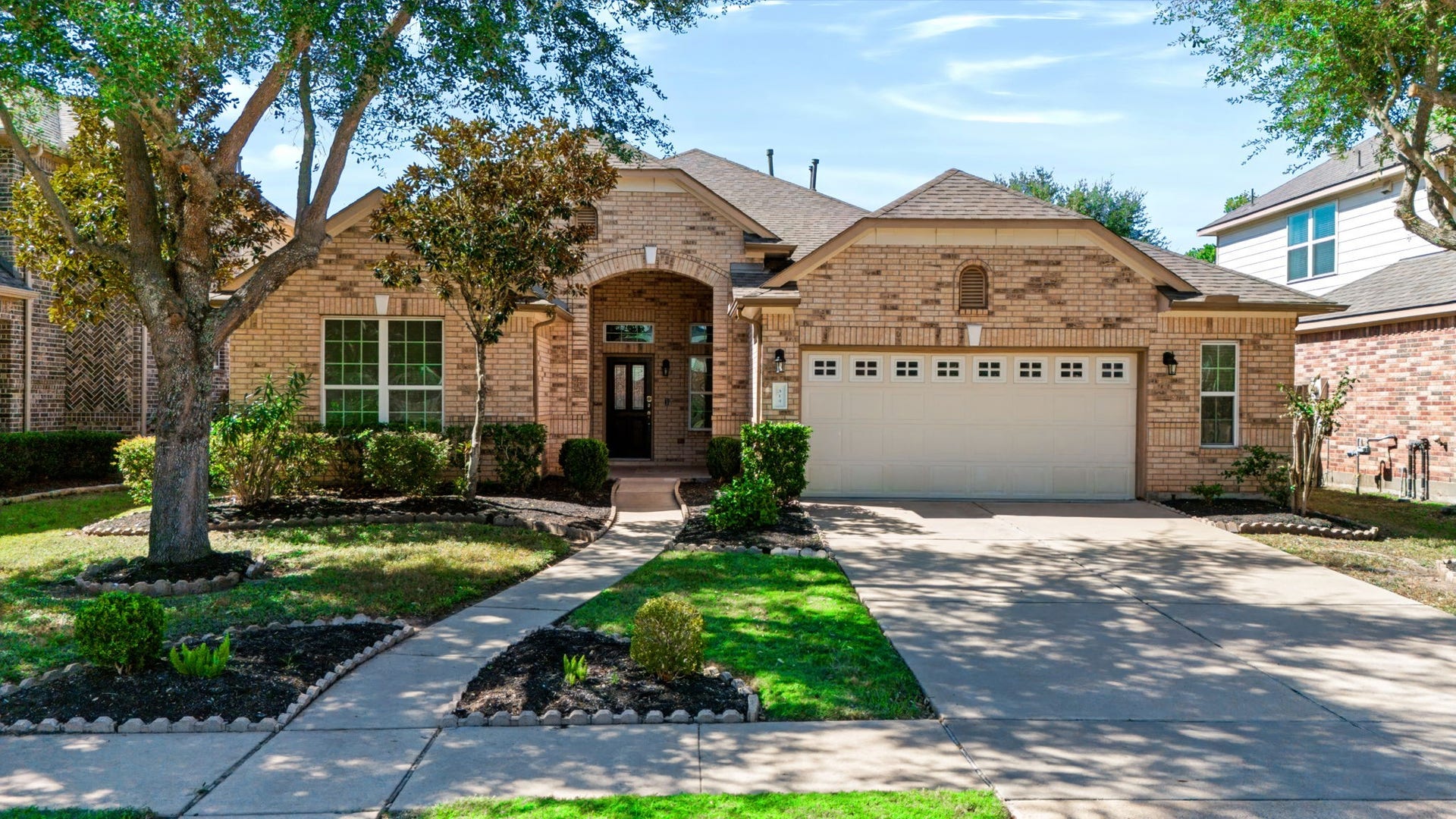 314 Trillium Drive, Sugar Land, TX 77479 Love Where You Live. Nestled in the sought-after Telfair community, this fabulous 1.5-story brick home combines timeless appeal with the convenience of a thoughtfully designed mixed-use neighborhood, just minutes from local restaurants, grocery stores, and neighborhood businesses.