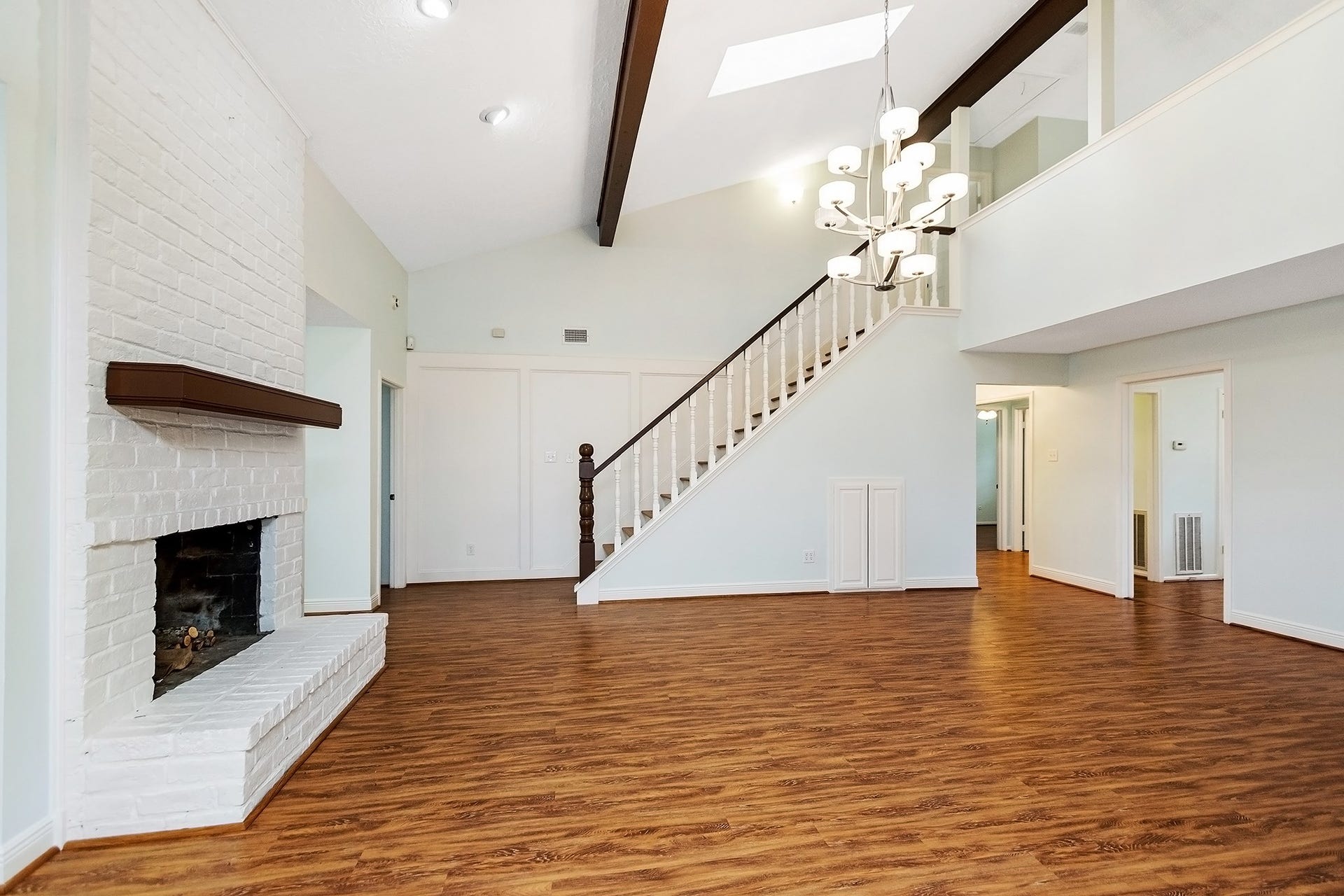 5511 Greentree Drive Drive, Sugar Land, TX 77479 5511 Greentree Drive Drive, Sugar Land, TX 77479