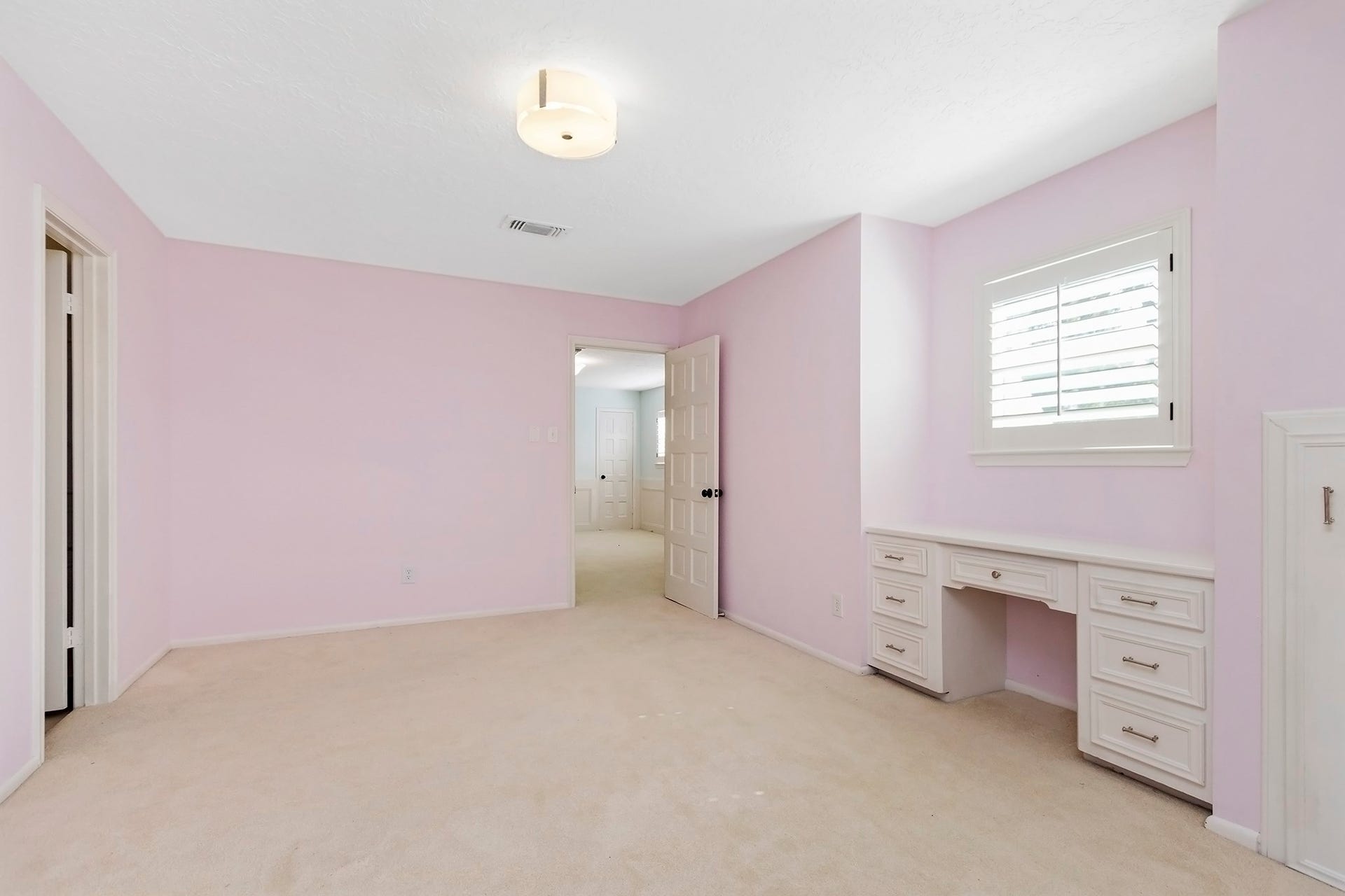 5511 Greentree Drive Drive, Sugar Land, TX 77479 5511 Greentree Drive Drive, Sugar Land, TX 77479