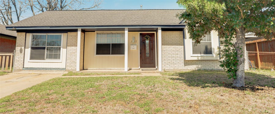 Property photo for 3127 Brisbane Street, Houston, TX