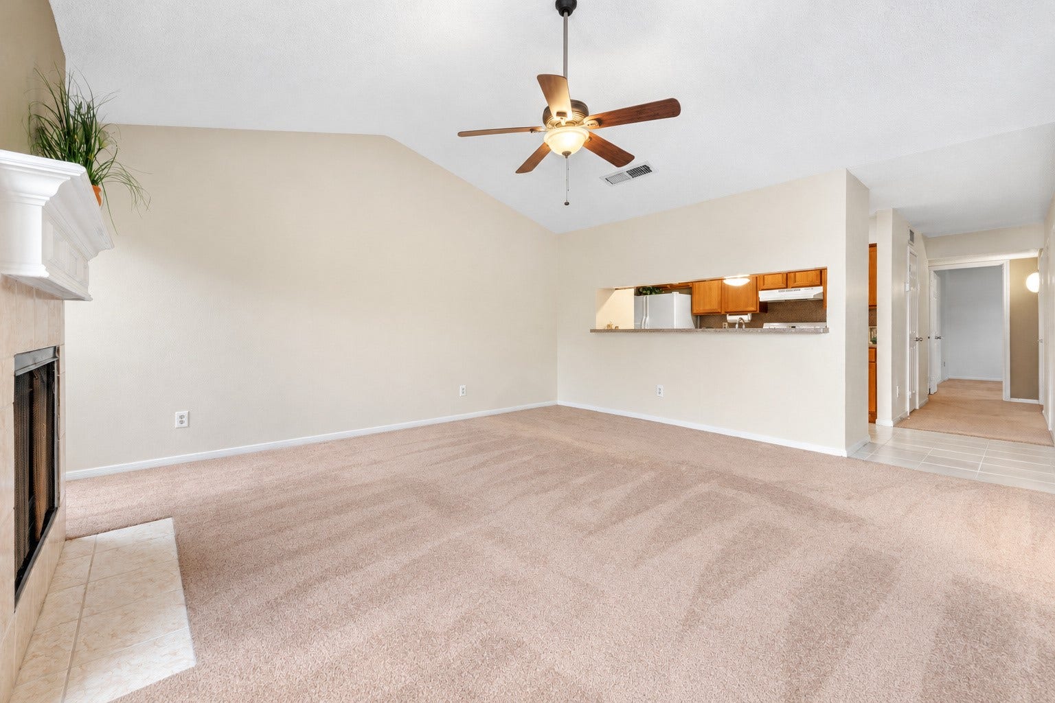6701 Sands Point Drive, #61, Houston, TX 77074 Living room view 3.