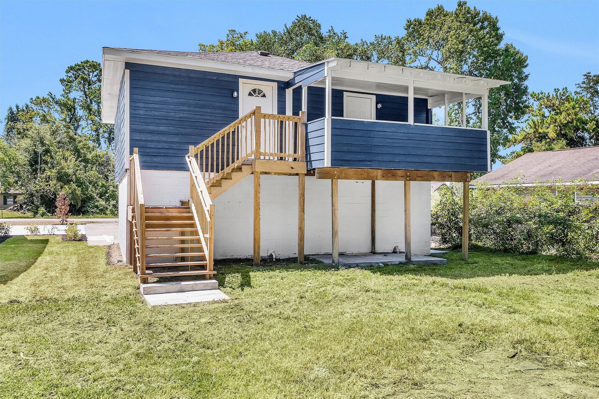 16016 Green Manor Drive, Houston, TX 77396 Unit D (above garage)- 2 bedrooom, 2 bath.