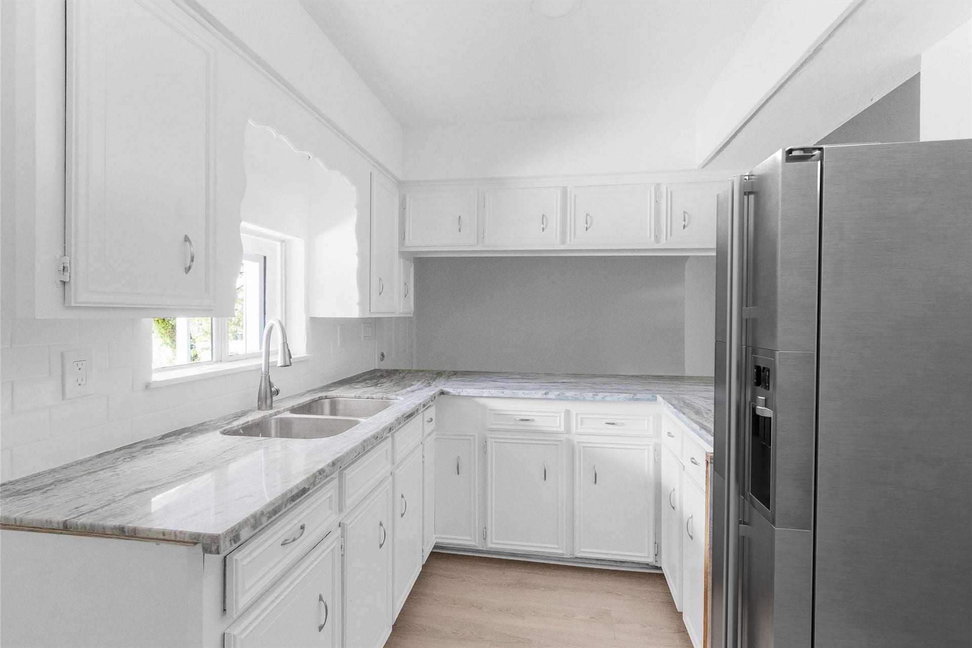 16016 Green Manor Drive, Houston, TX 77396 Not the actual appliances. Appliances have been electronically inputted to show location.