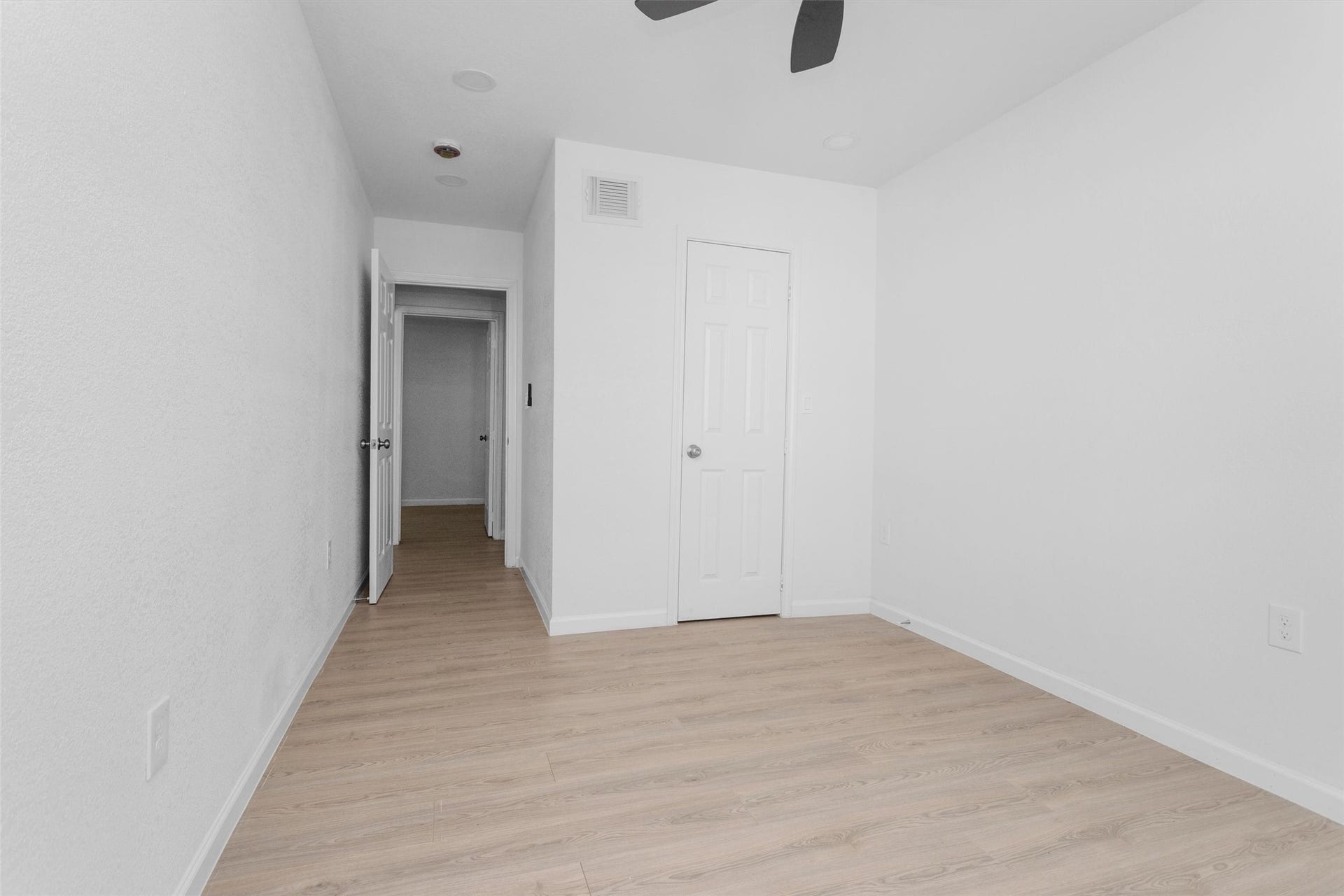 16016 Green Manor Drive, Houston, TX 77396 unit A room 4