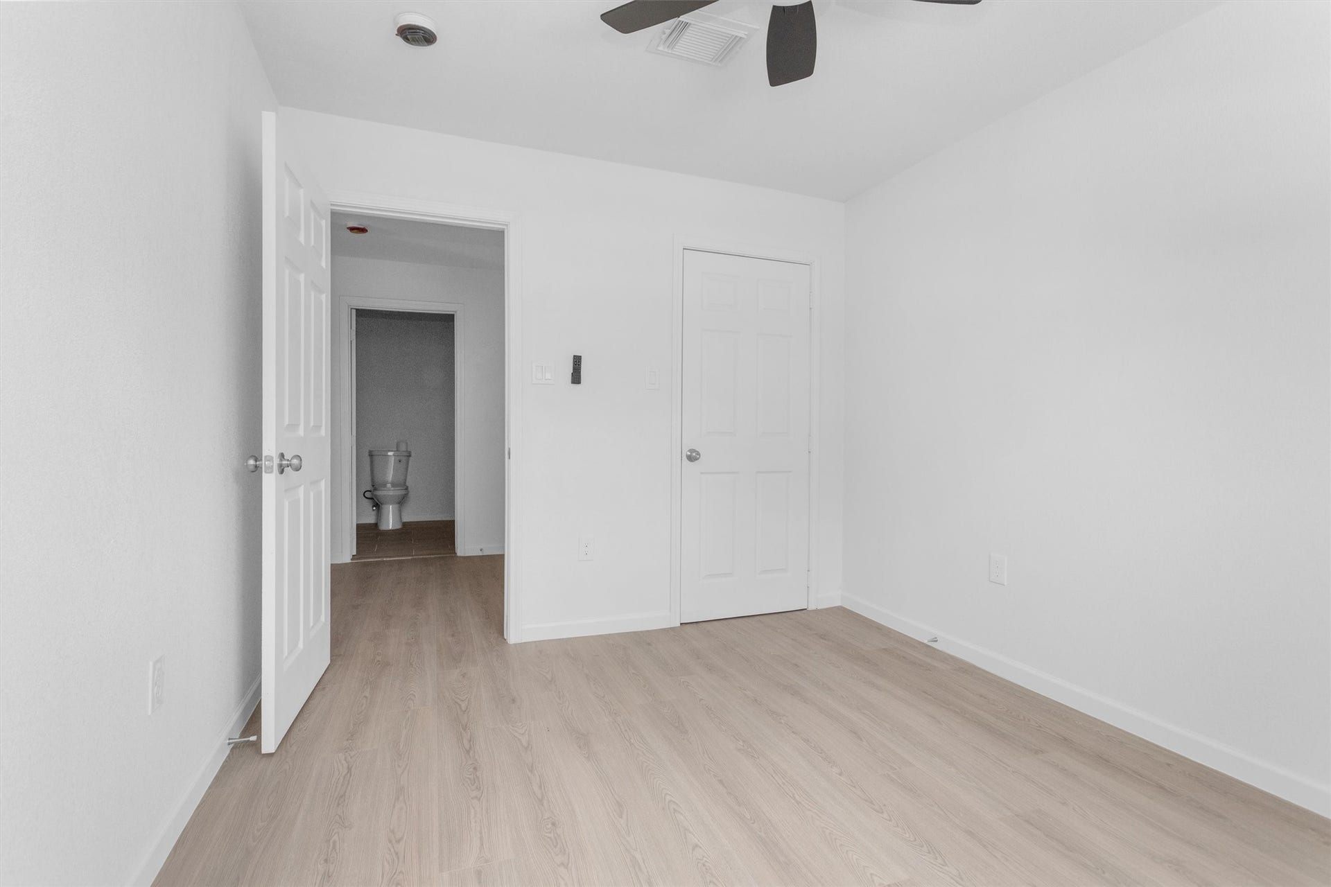 16016 Green Manor Drive, Houston, TX 77396 unit c bedroom 3