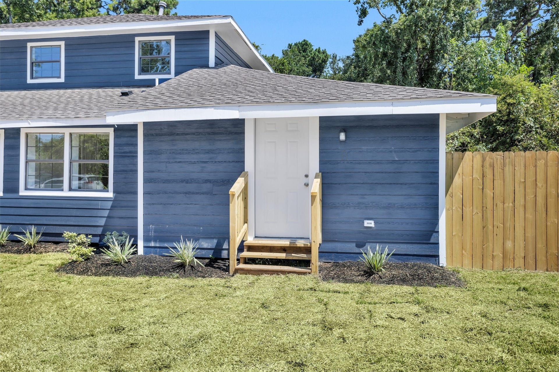 16016 Green Manor Drive, Houston, TX 77396 Unit B- 1 bedroom, 1 bath.