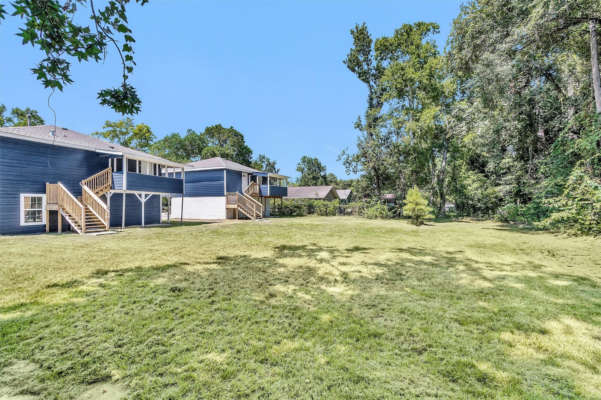 16016 Green Manor Drive, Houston, TX 77396 This property wants to be built on.