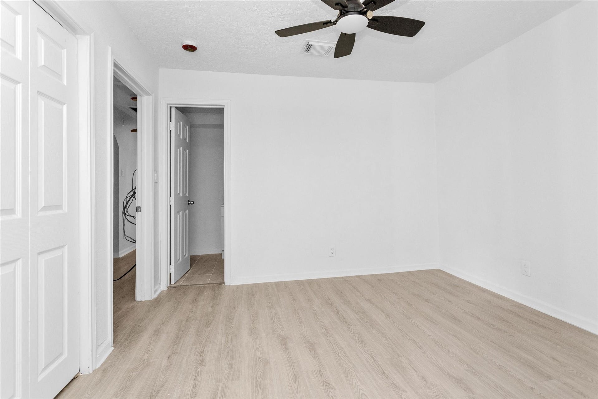16016 Green Manor Drive, Houston, TX 77396 bedroom 1 unit D