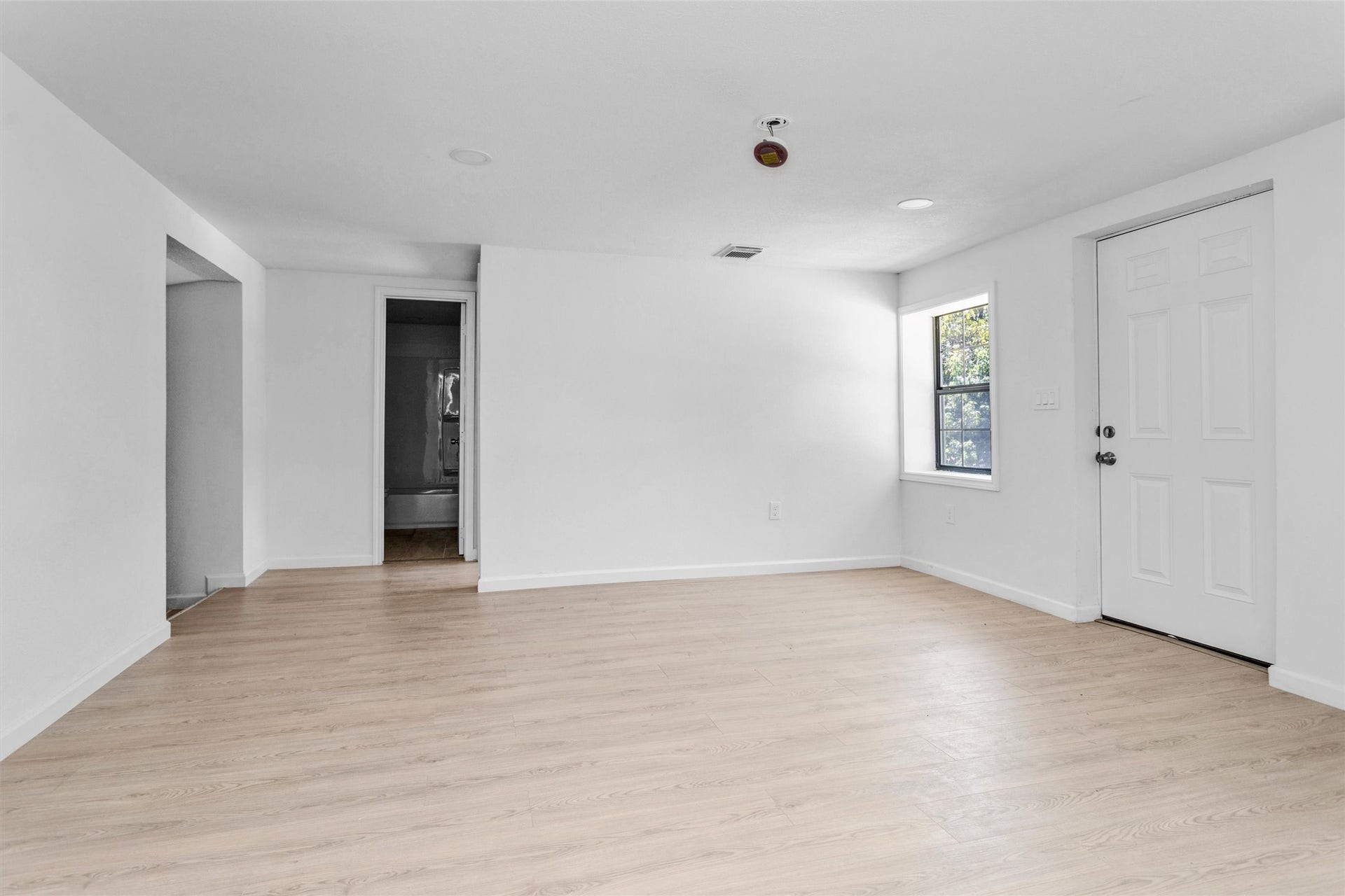 16016 Green Manor Drive, Houston, TX 77396 16016 Green Manor Drive, Houston, TX 77396