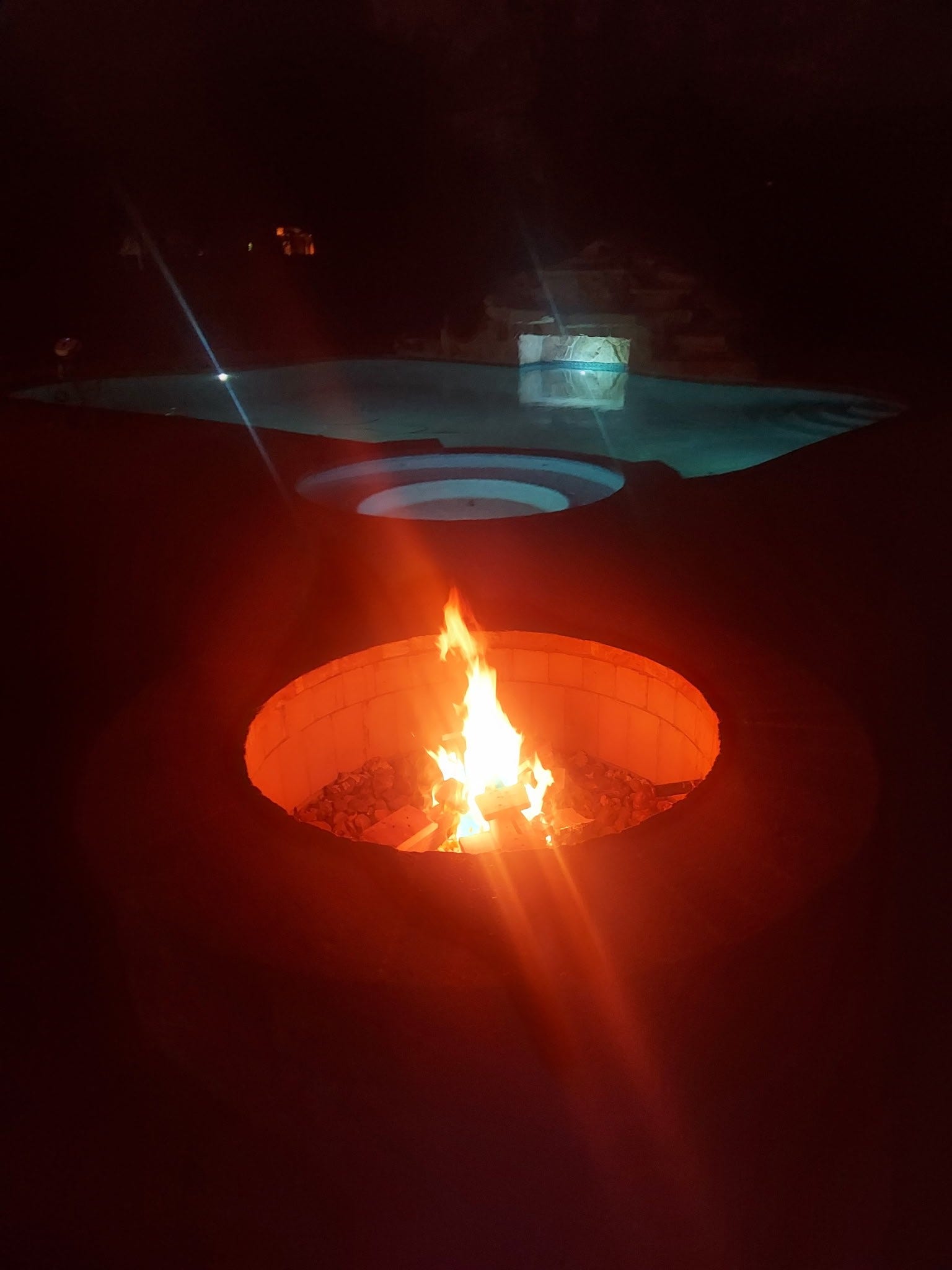708 Bayou Crest Circle, Dickinson, TX 77539 Fire Pitt