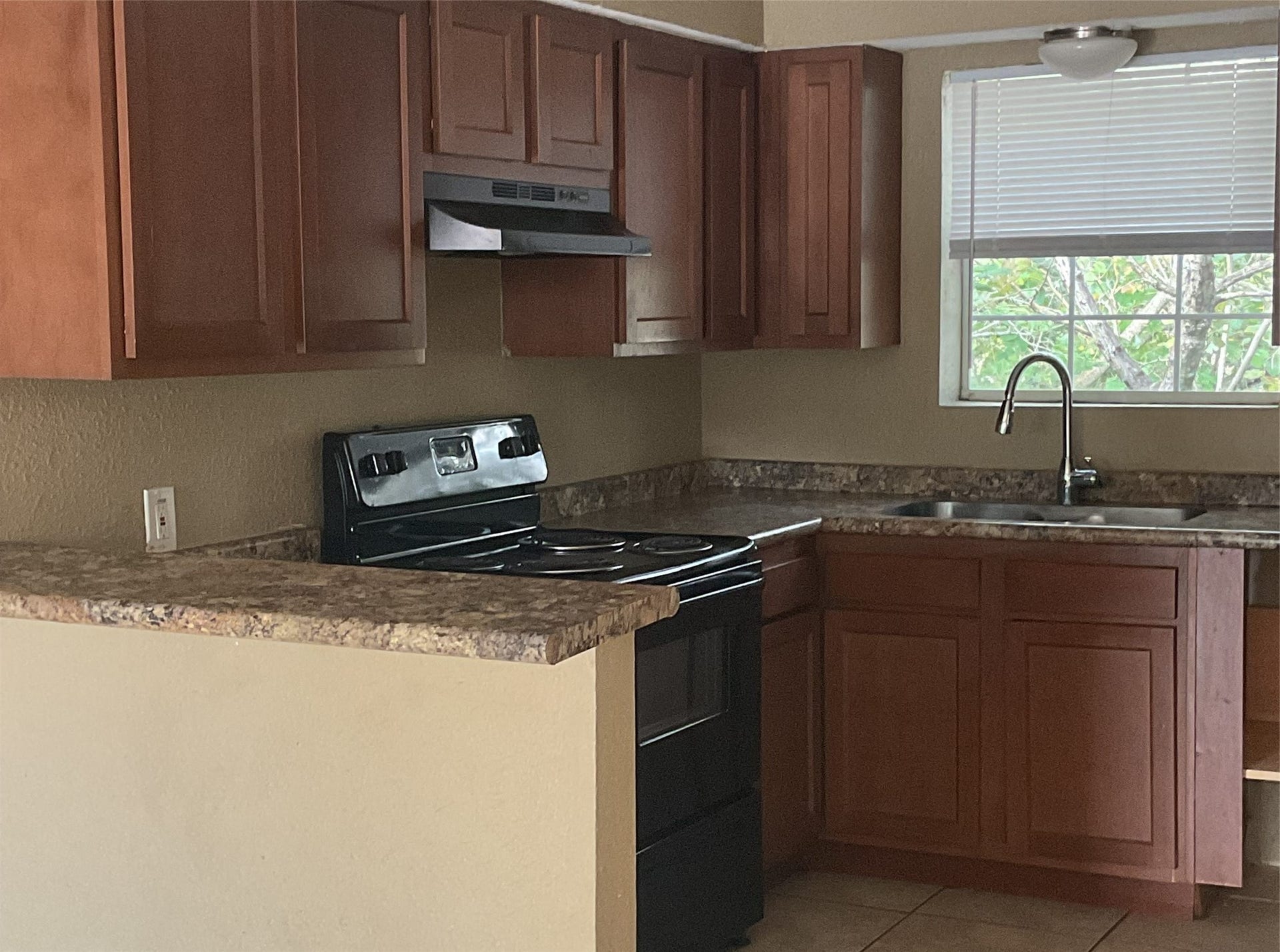 1502 Oleander, La Marque, TX 77568 1502 Oleander, La Marque, TX 77568