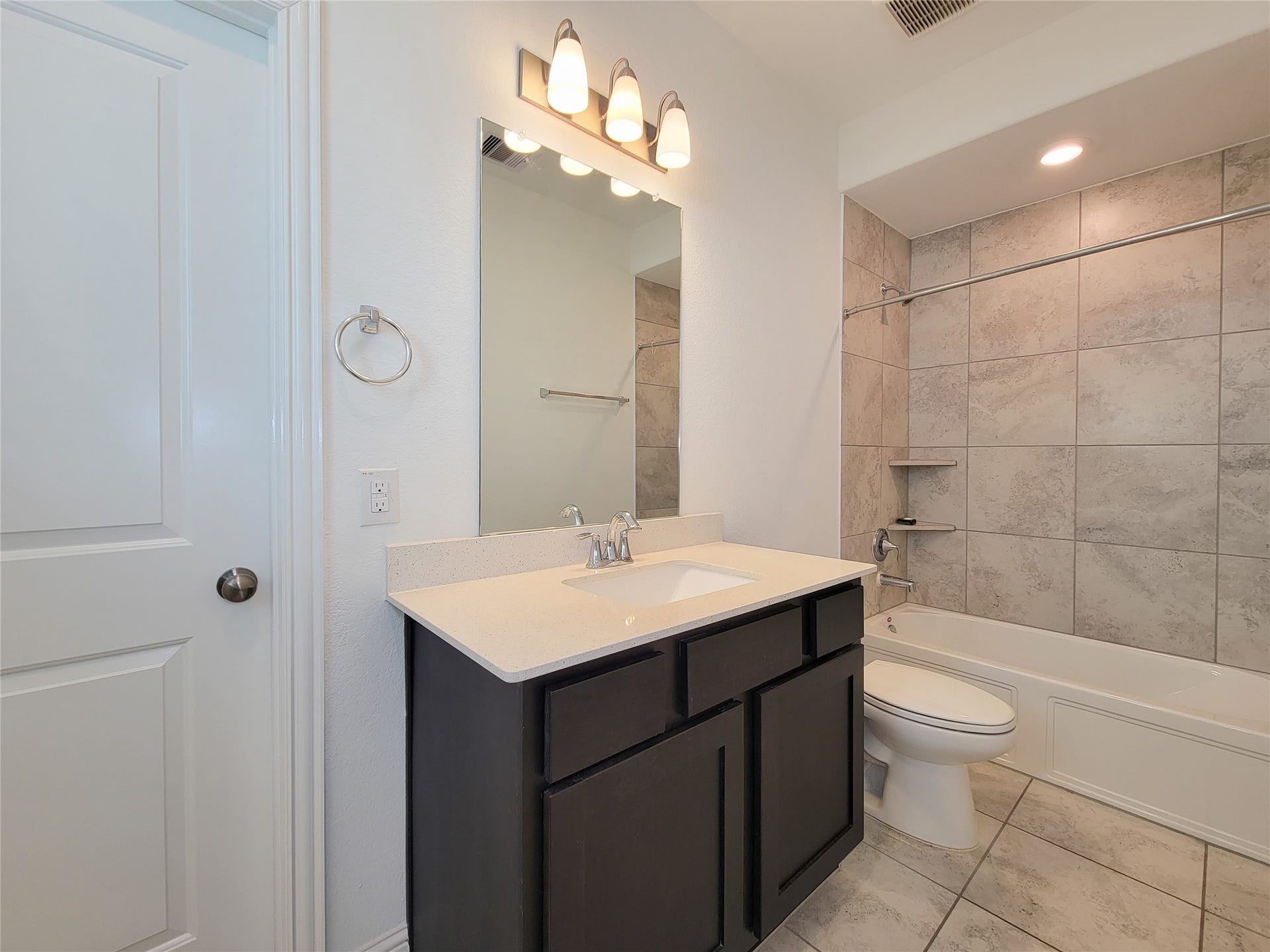 11022 Mikula Drive, Houston, TX 77043 11022 Mikula Drive, Houston, TX 77043