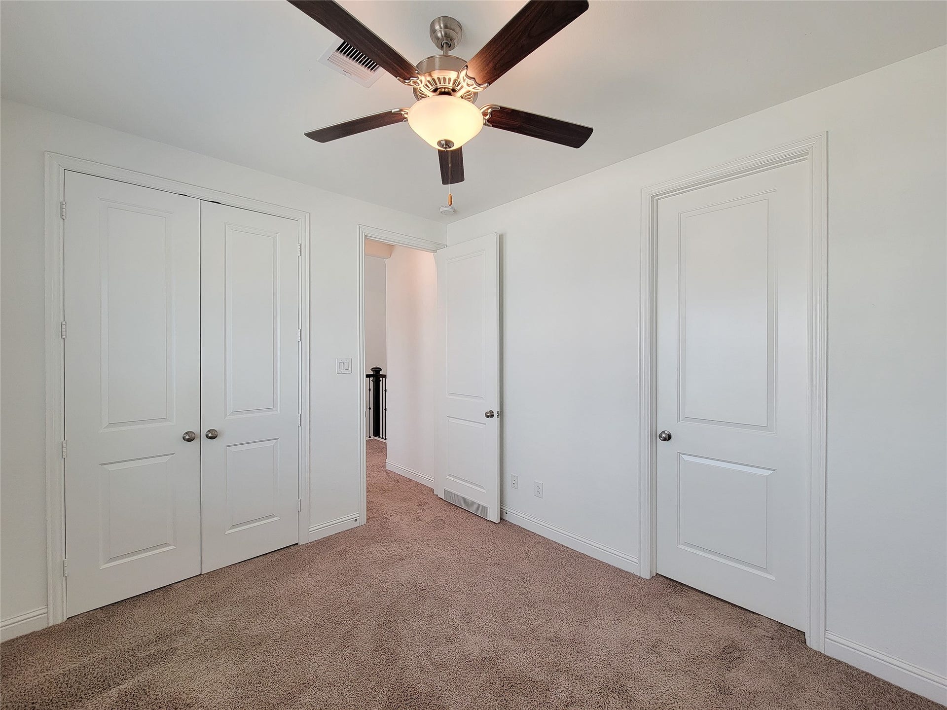 11022 Mikula Drive, Houston, TX 77043 11022 Mikula Drive, Houston, TX 77043