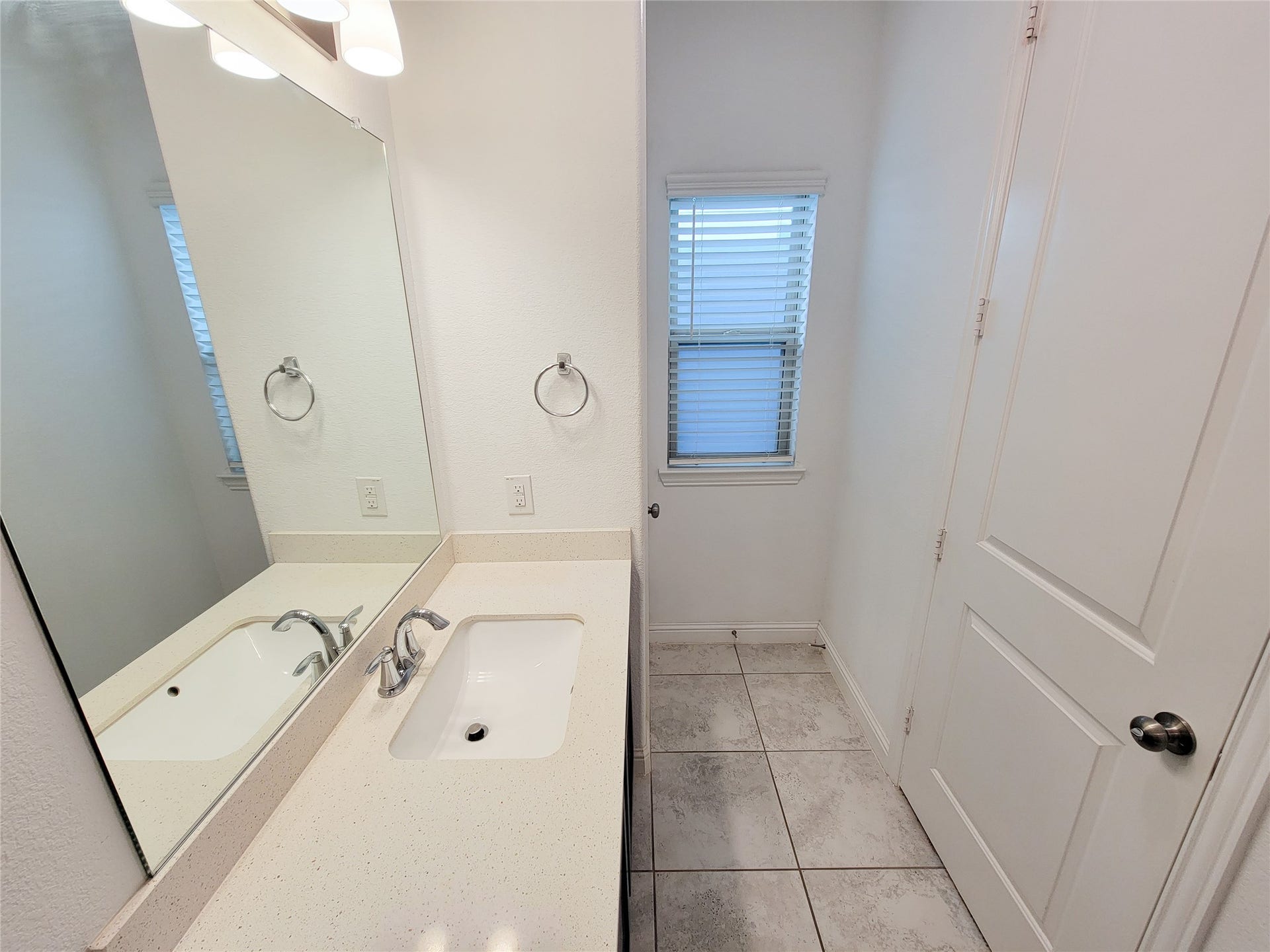 11022 Mikula Drive, Houston, TX 77043 11022 Mikula Drive, Houston, TX 77043